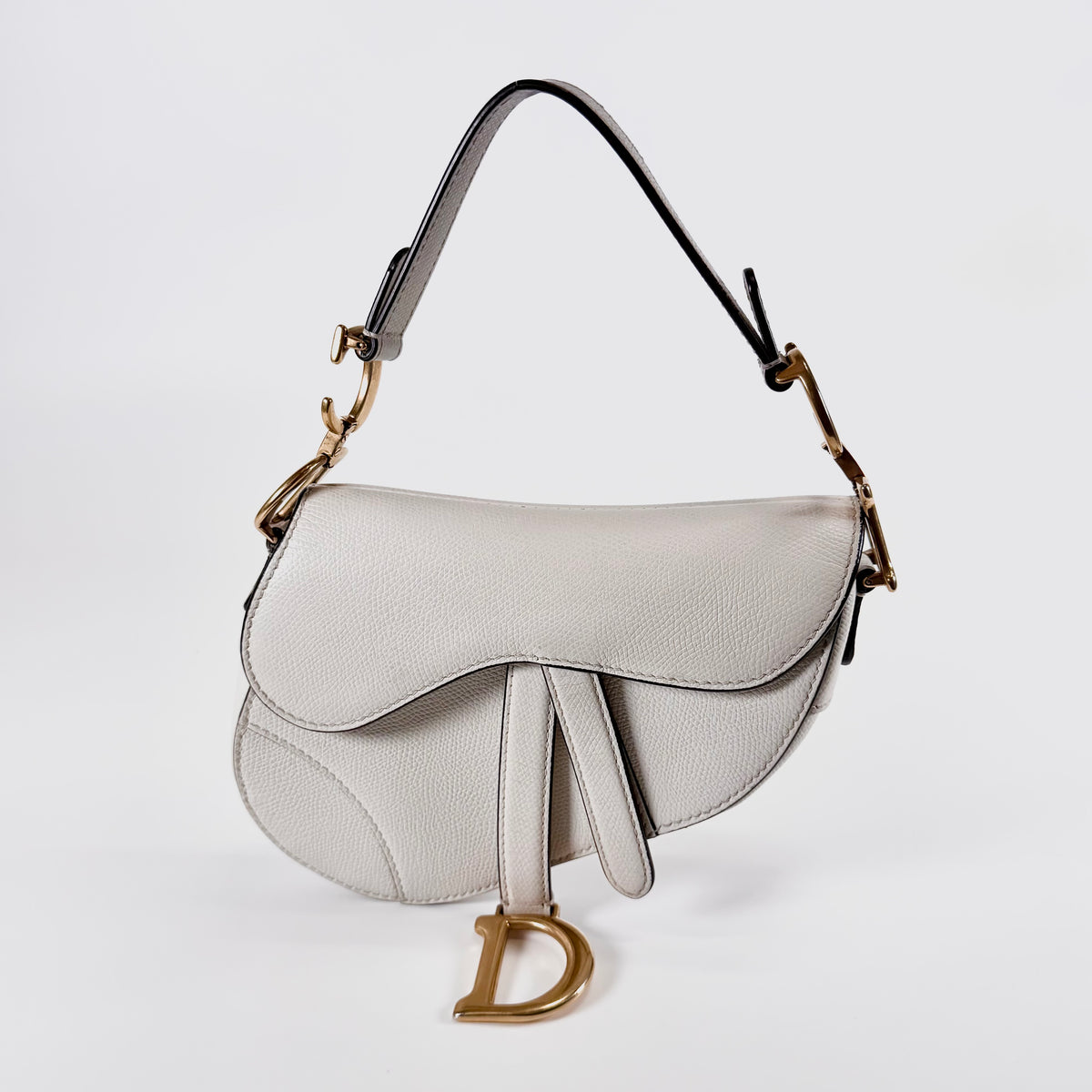 2607 secondhand CD saddle bag 05 RU 0179 strap
