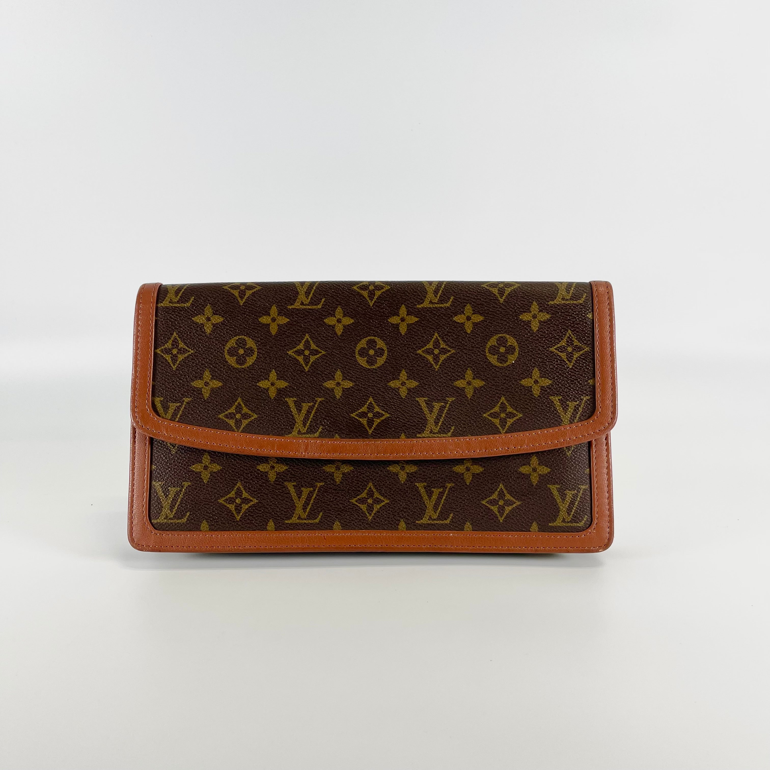 2602 secondhand LV Monogram Pochette GM