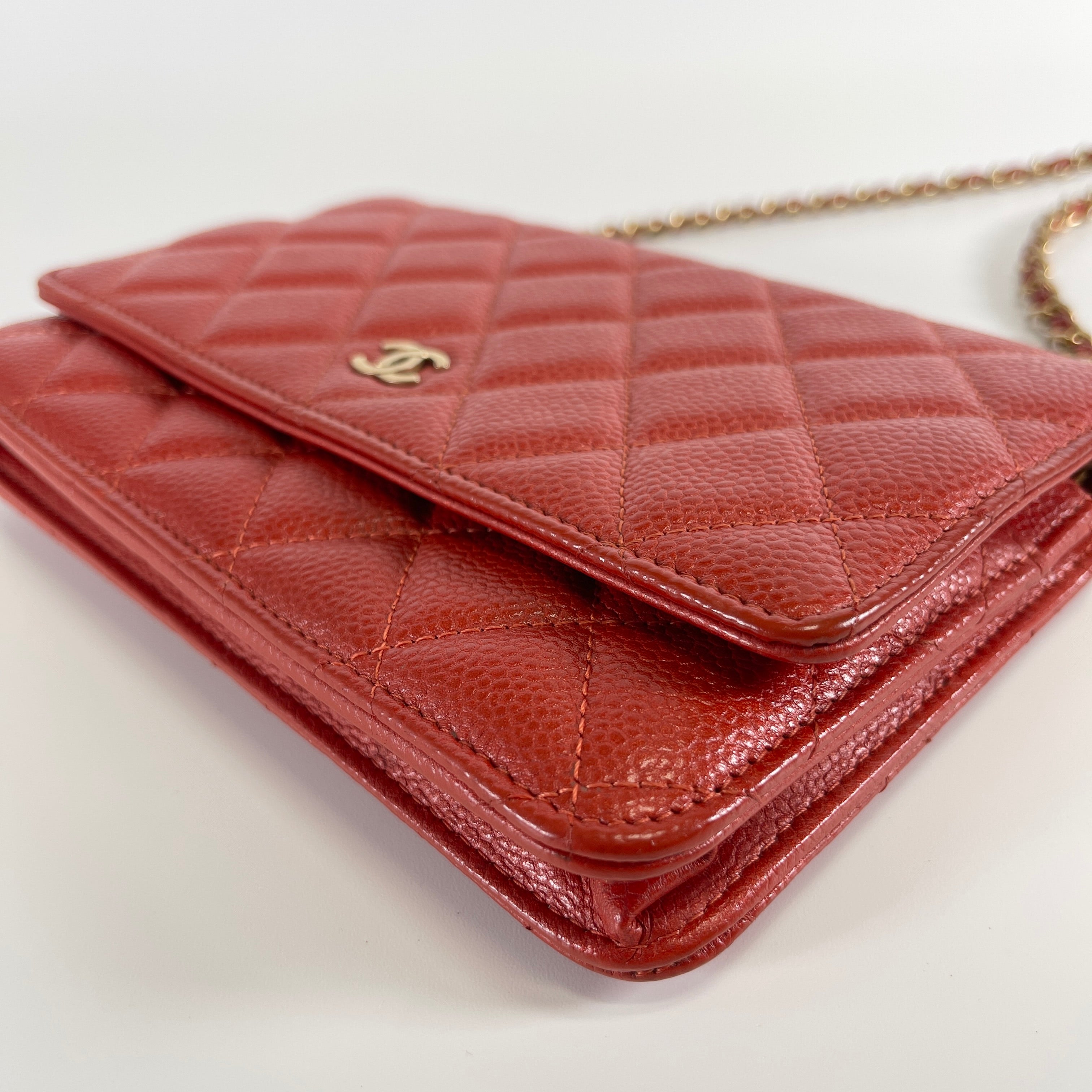 2605 secondhand CHANEL Chain Wallet caviar Red