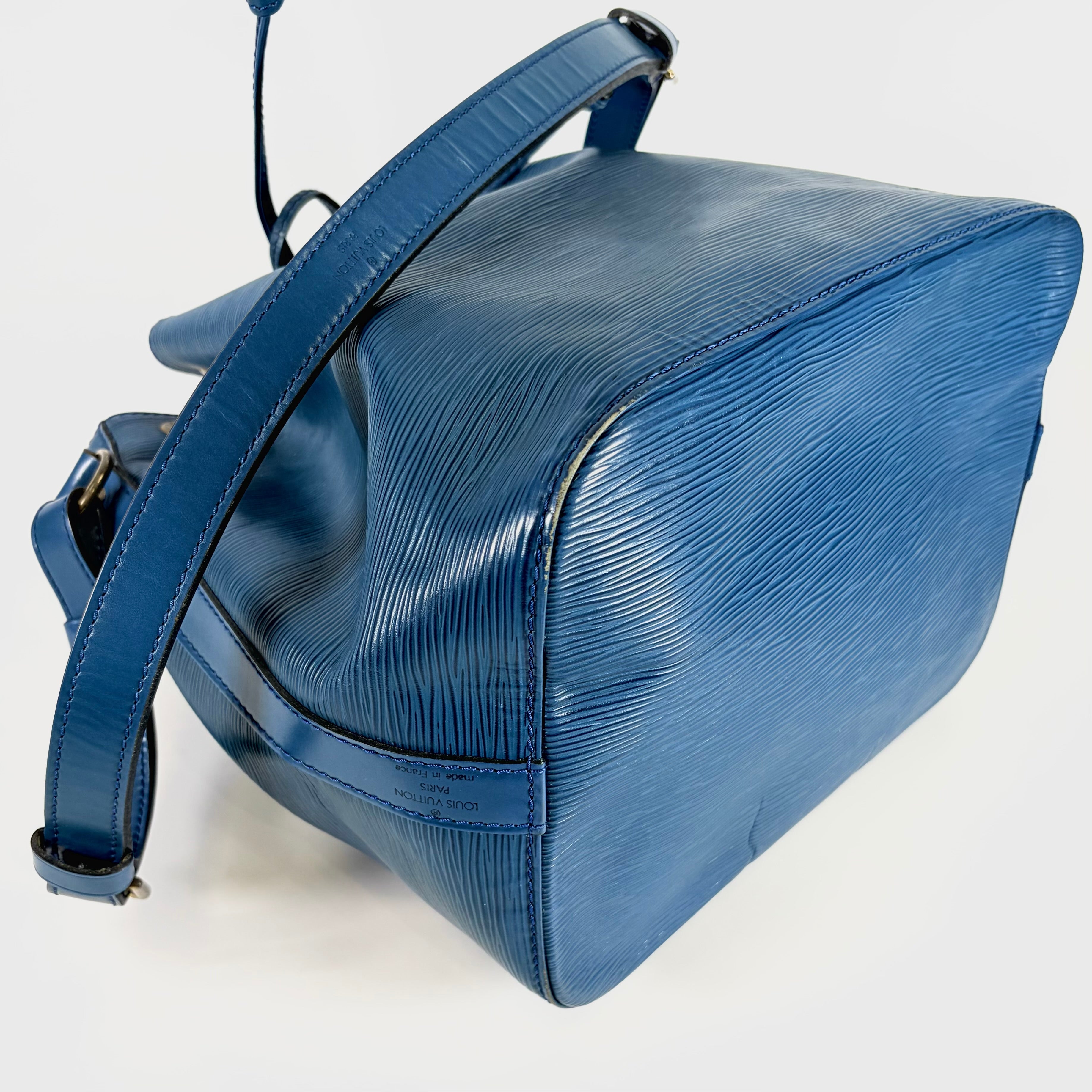 2604 secondhand LV Epi Petit Noé