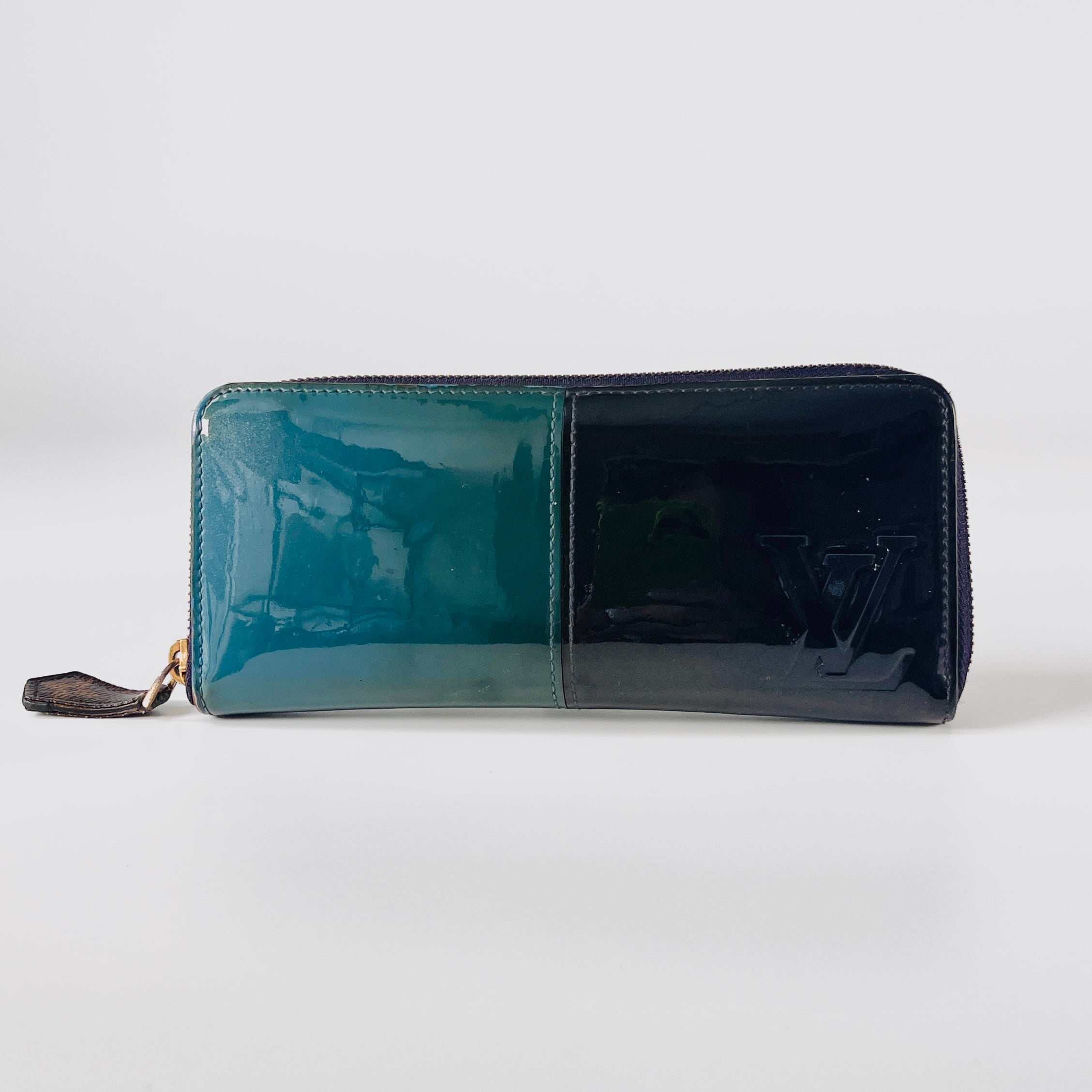 2605 secondhand LV Wallet M64111 Portefeuille UB3107