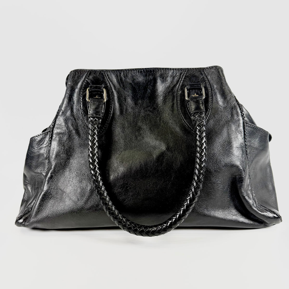 2607 secondhand FENDI hand bag