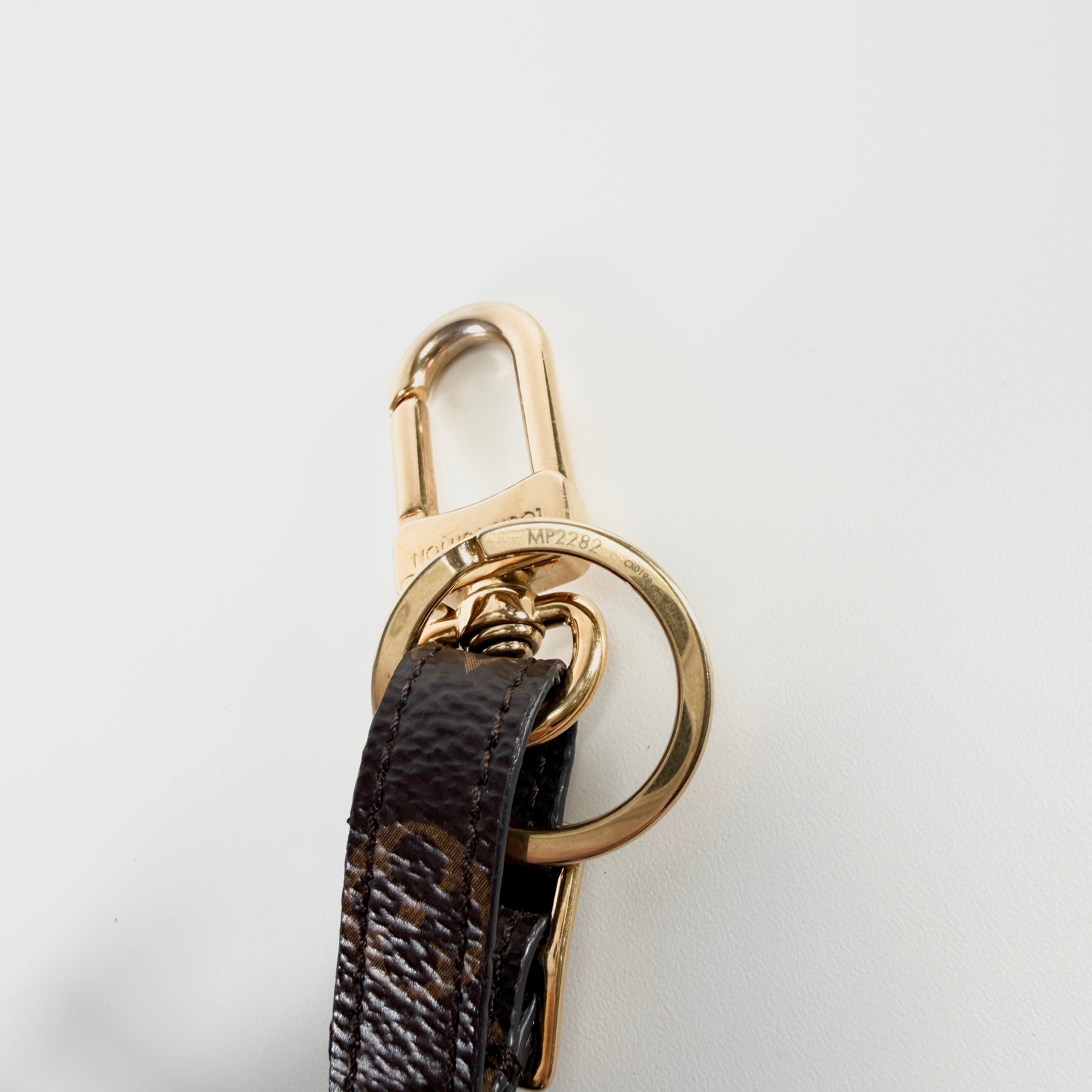 2605 secondhand LV Monogram MP2282 Porto Ad Cat grams key ring Brown CX0198