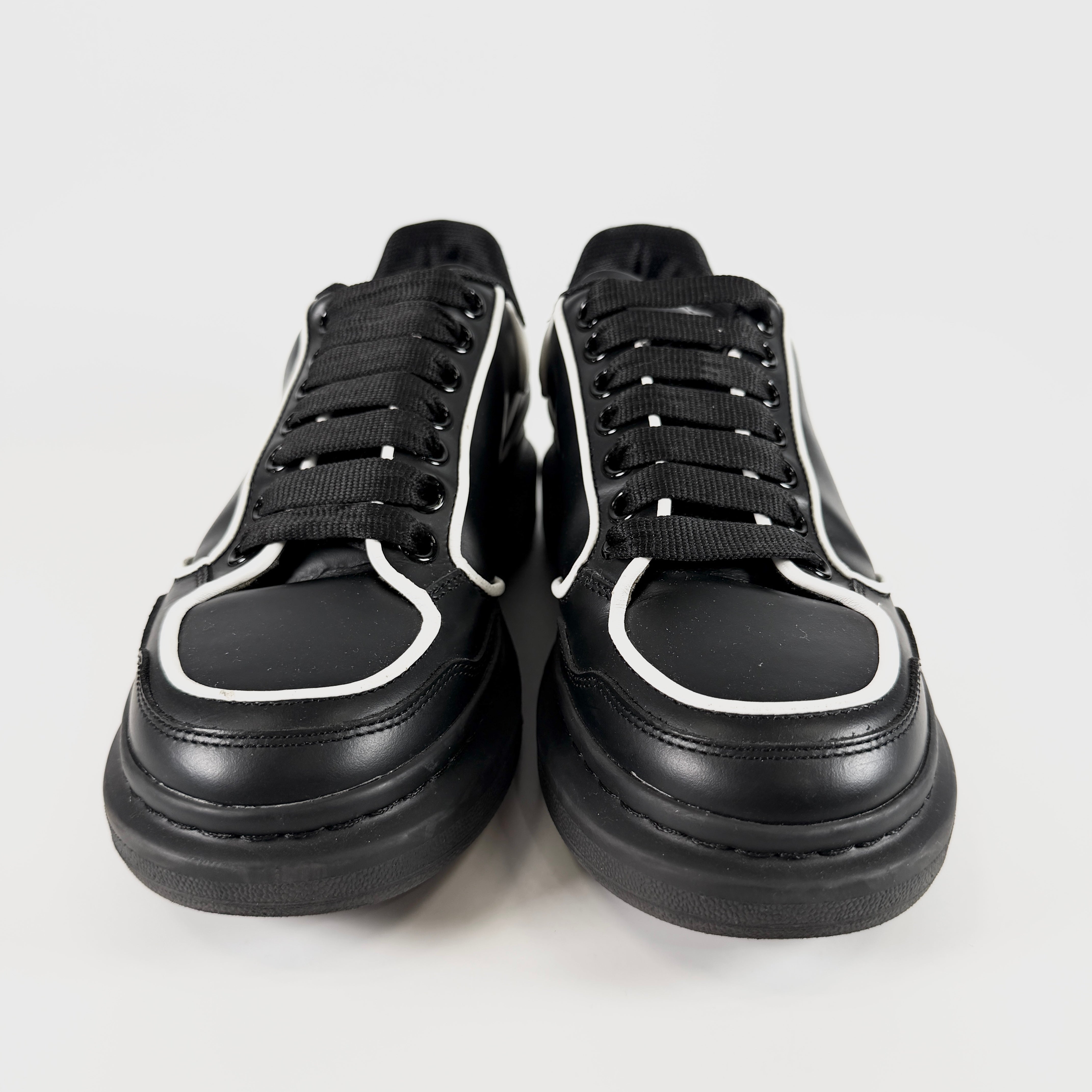 2605 secondhand Alexander McQueen Sun leather sneakers 39 unisex black × white 777300
