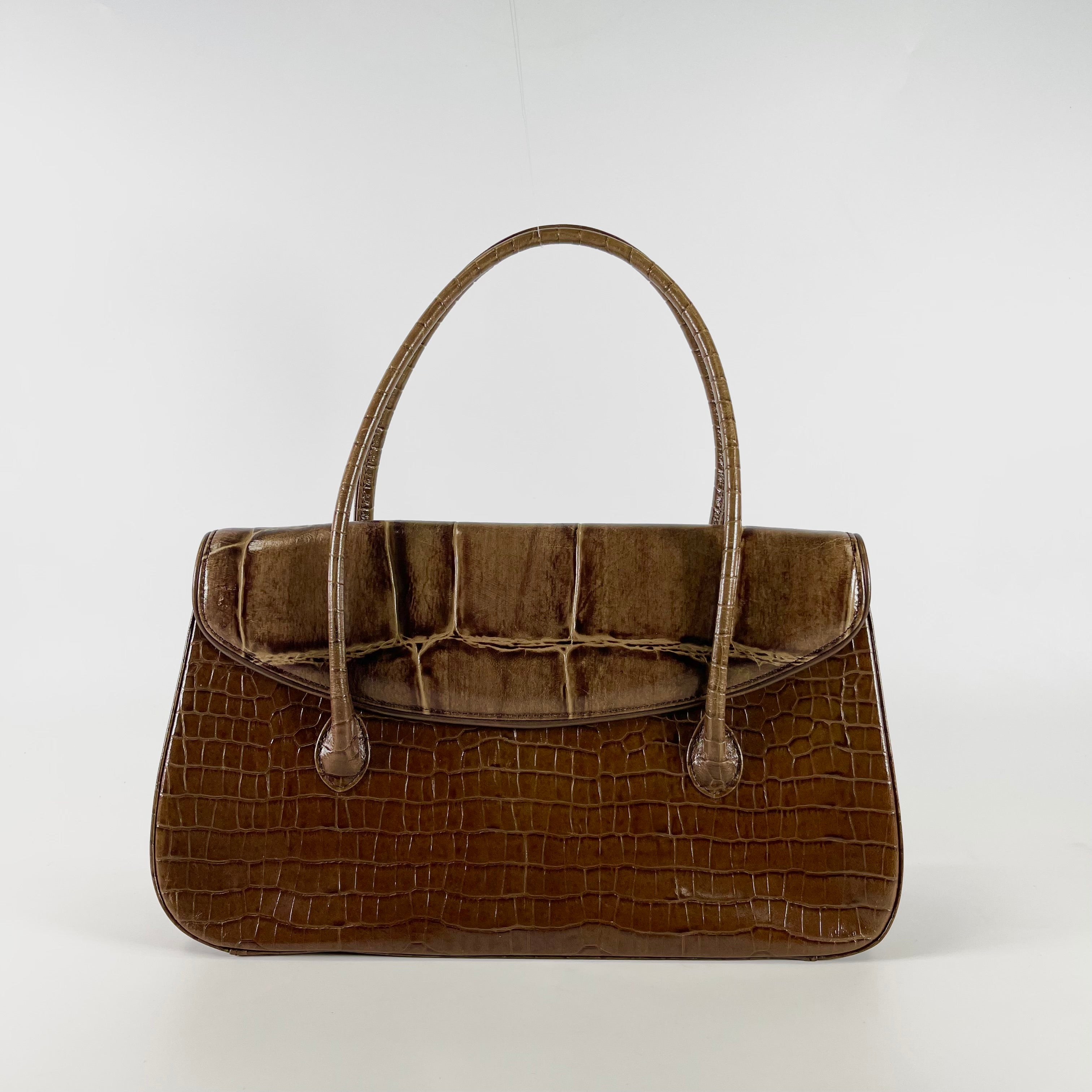 2604 secondhand GIVENCHY van Embossed leather hand bag