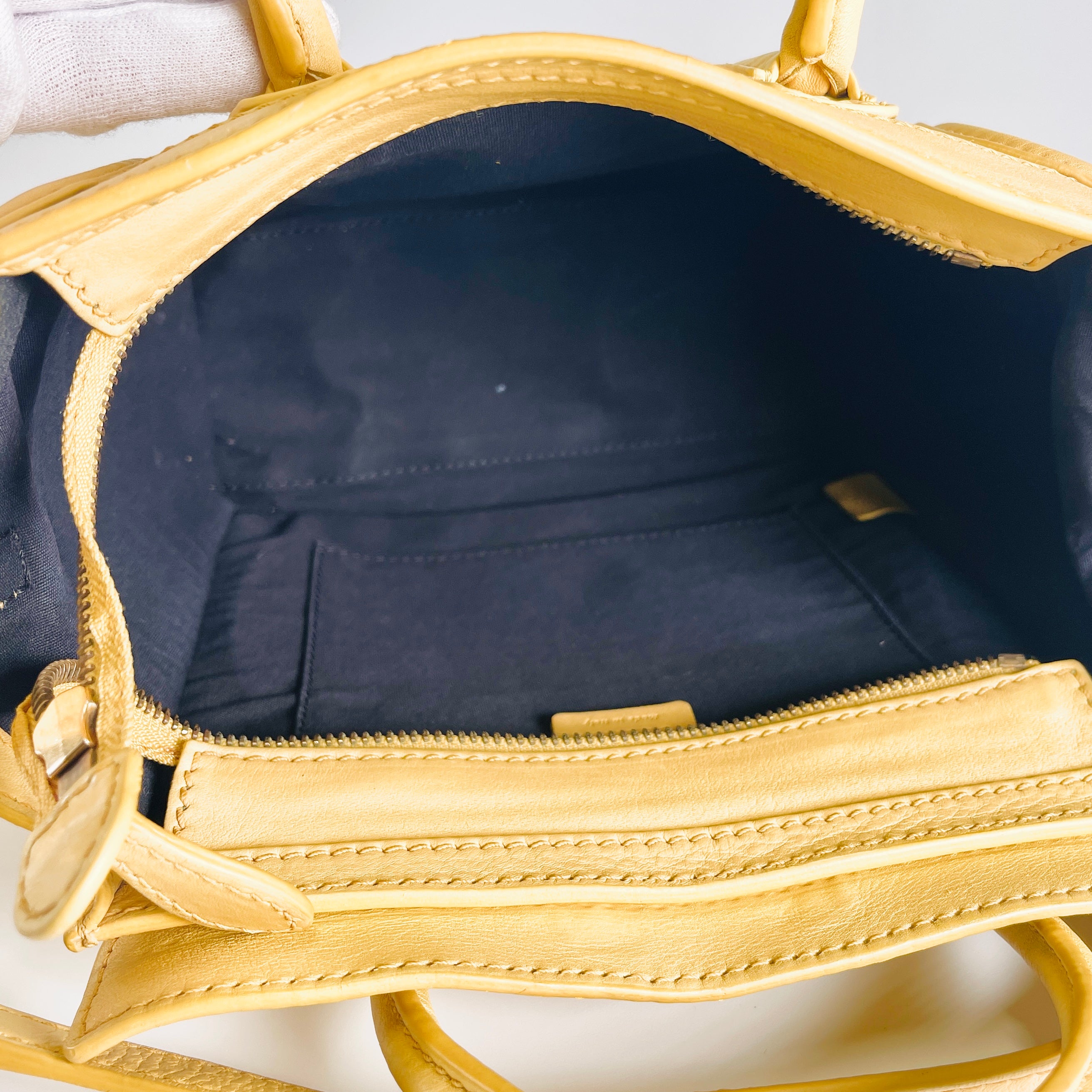 2603 secondhand CELINE hand bag Luggage
