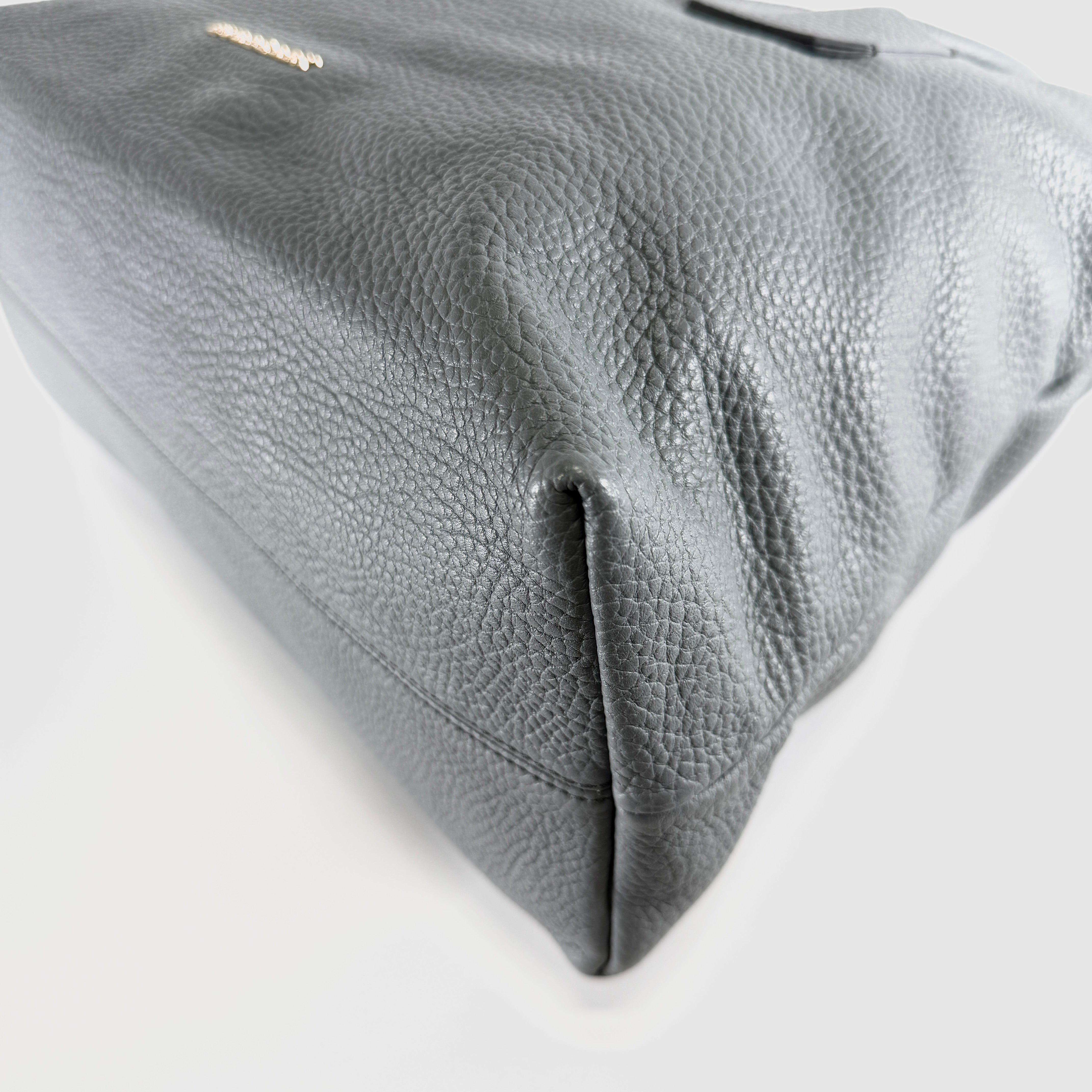 2607 secondhand BURBERRY hand bag