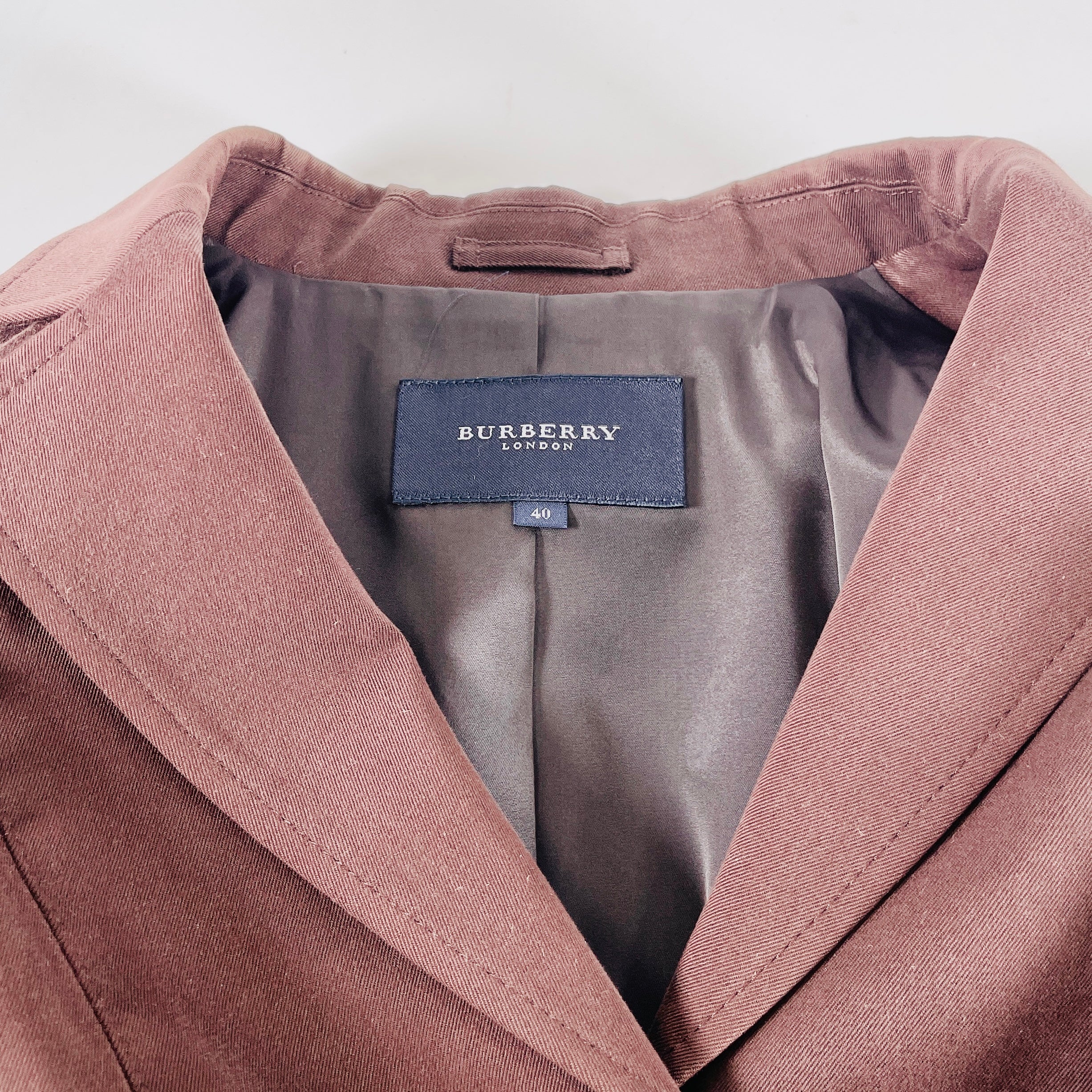 2606 secondhand BURBERRY set up