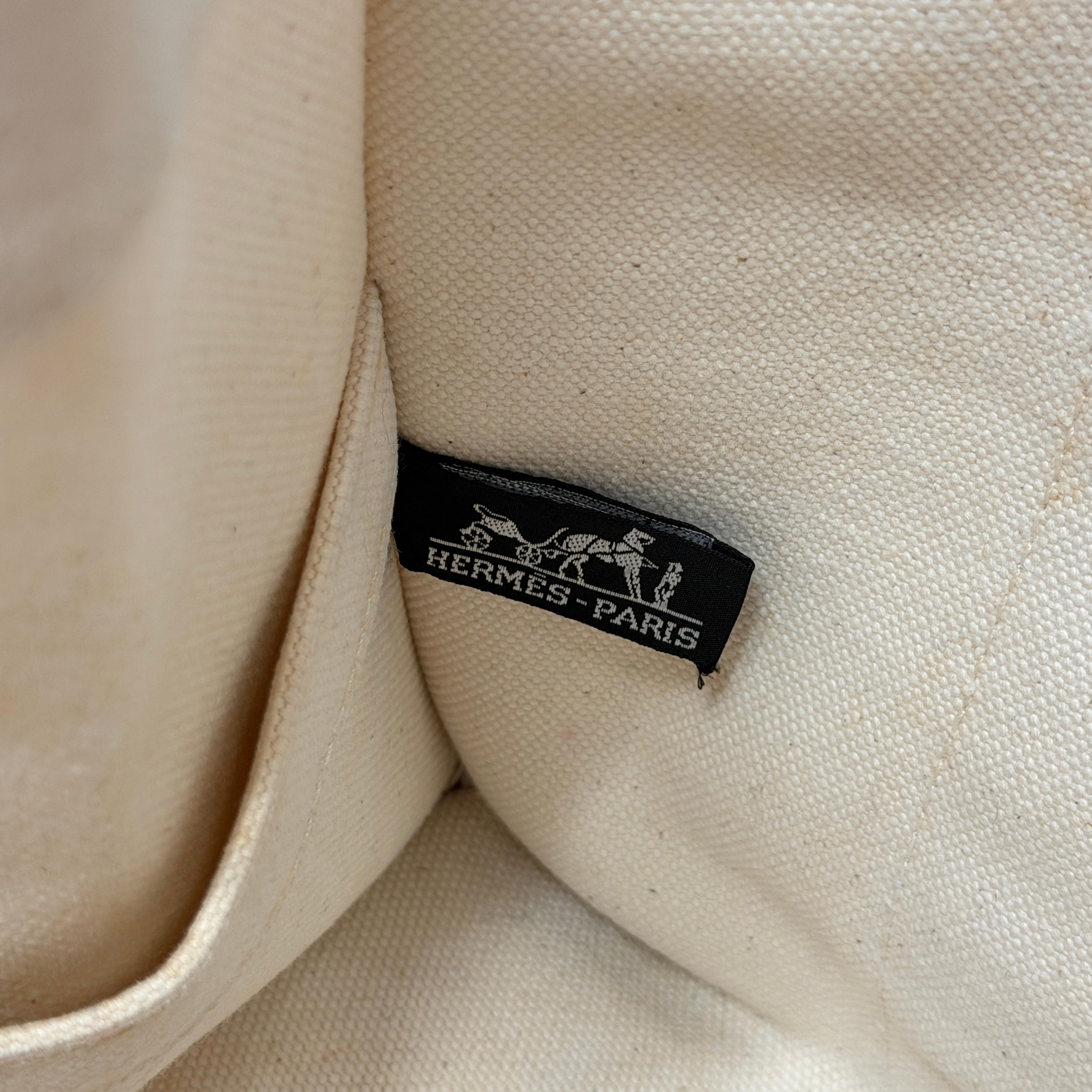 2606 secondhand HERMES Beach PM
