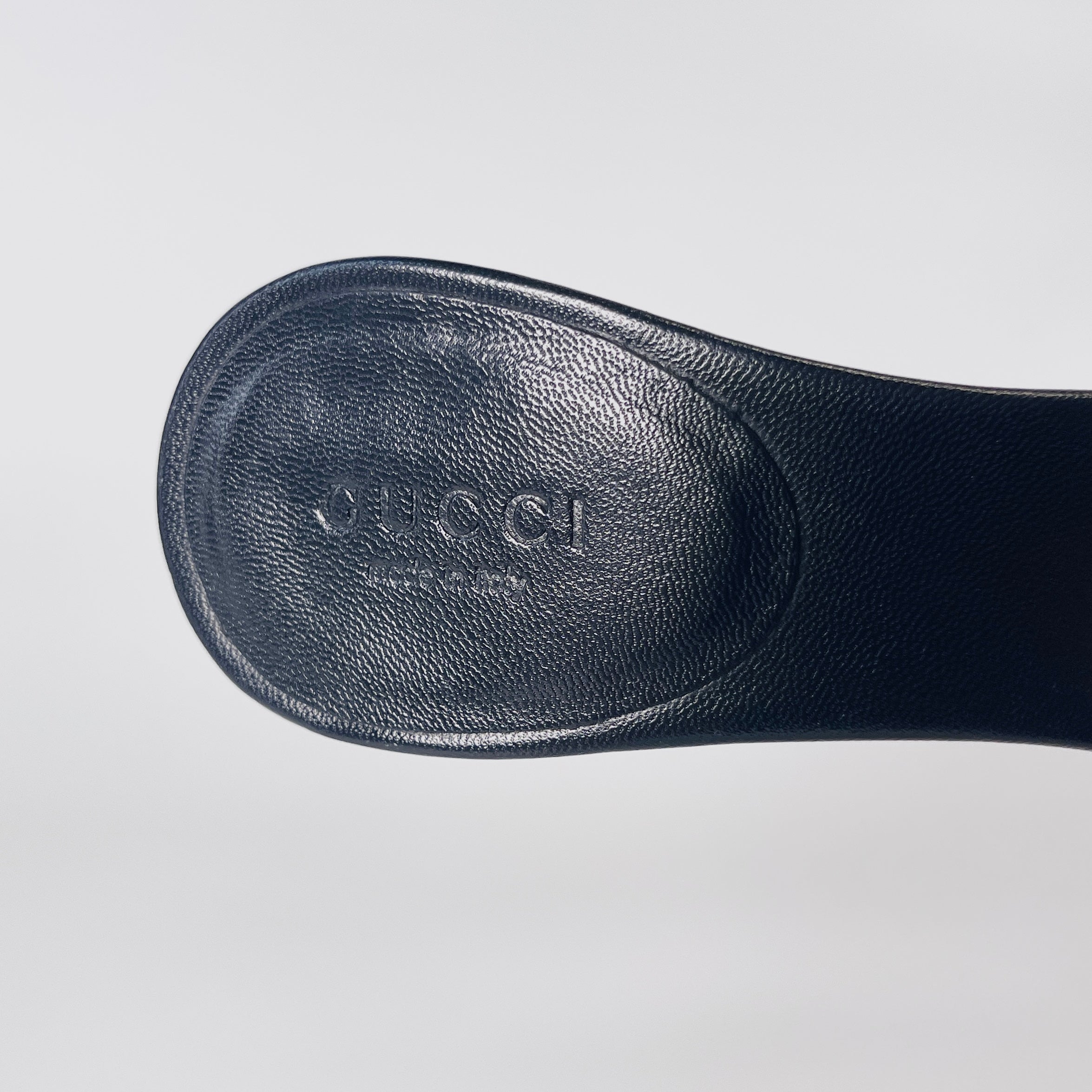 2606 secondhand GUCCI Sandals