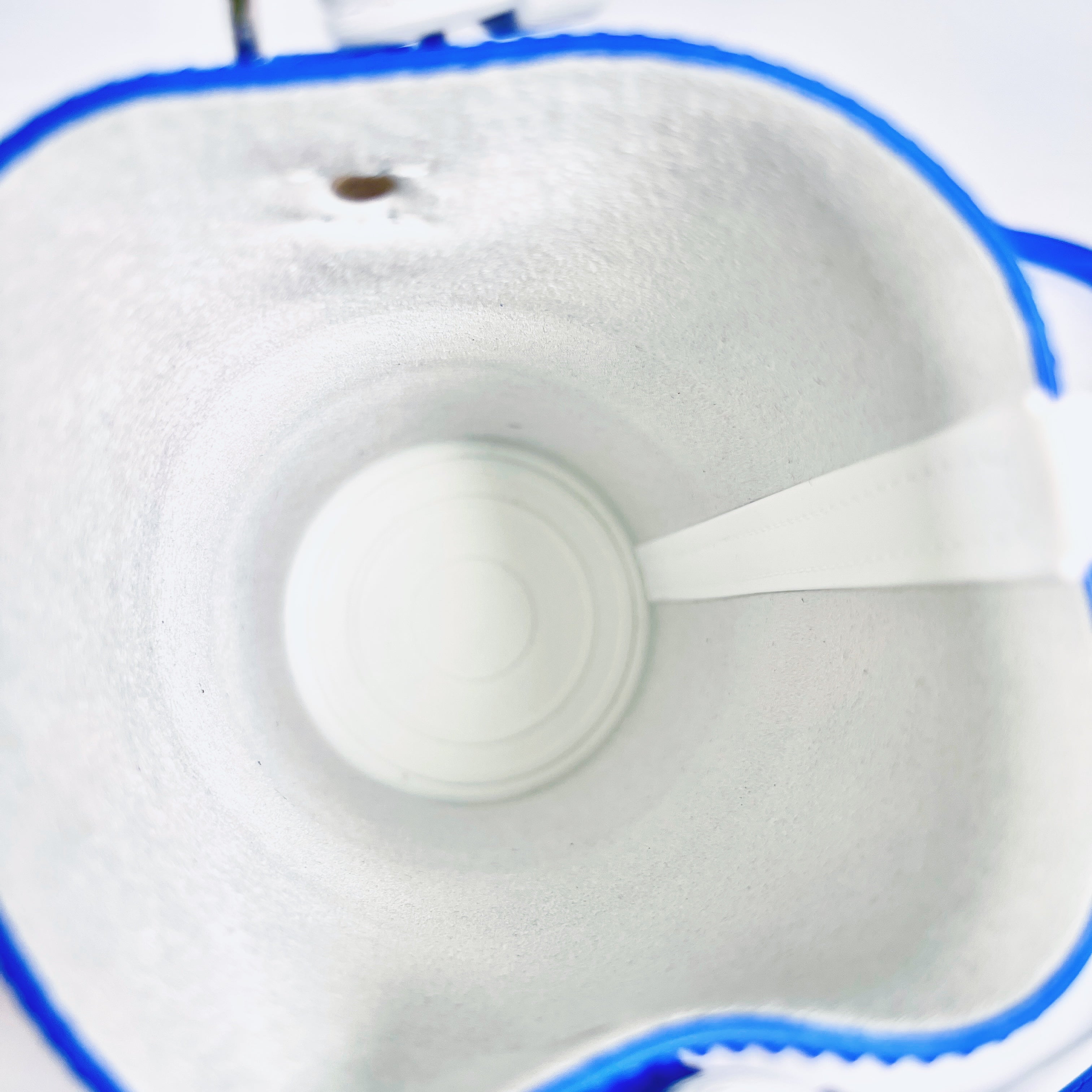 2604 secondhand CD 2Way Bottle holder