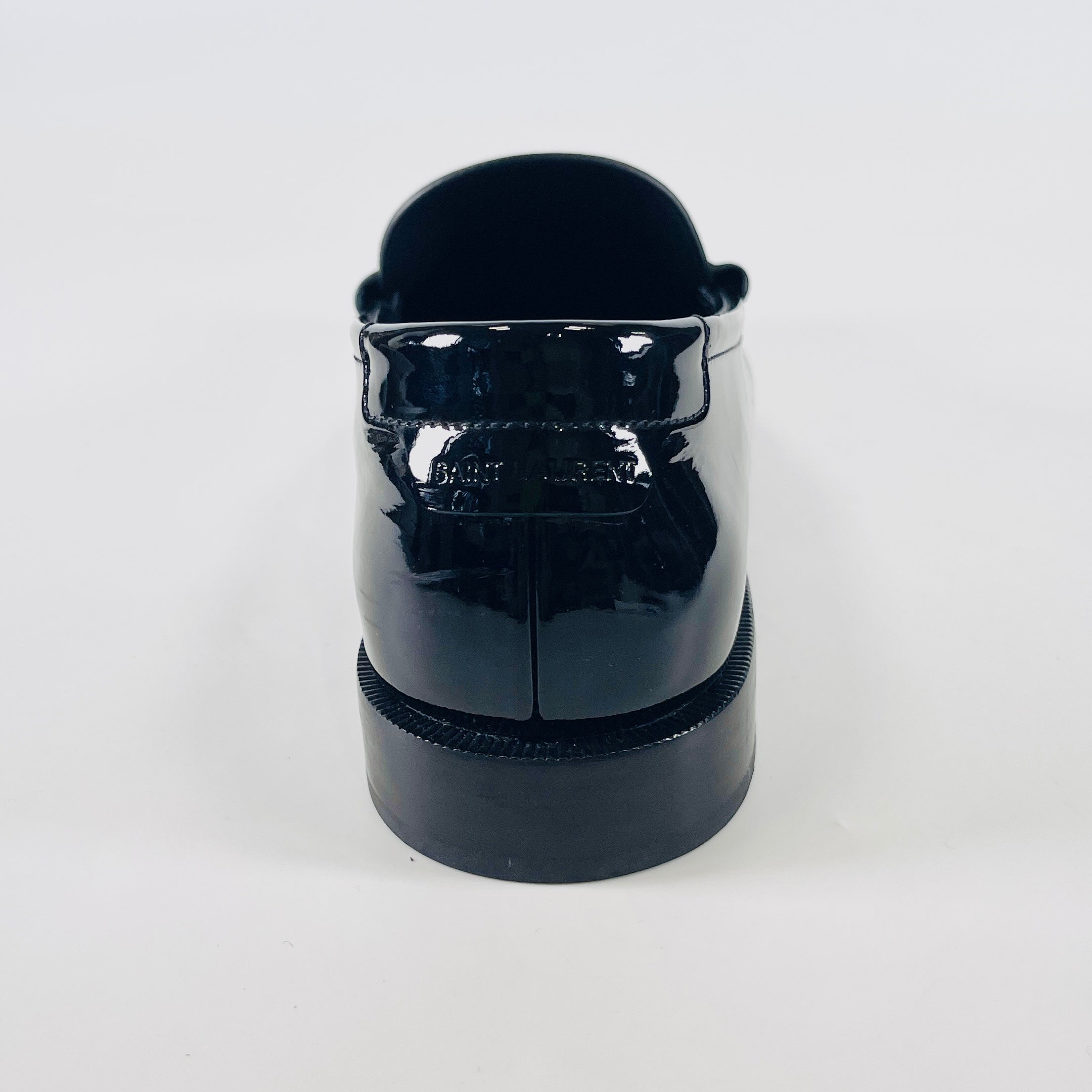 2604 secondhand SAINTLAURENT Saint Laurent Paris Patent Leather Loafers 39 Women's black × white fur insole Dirt ? Galle