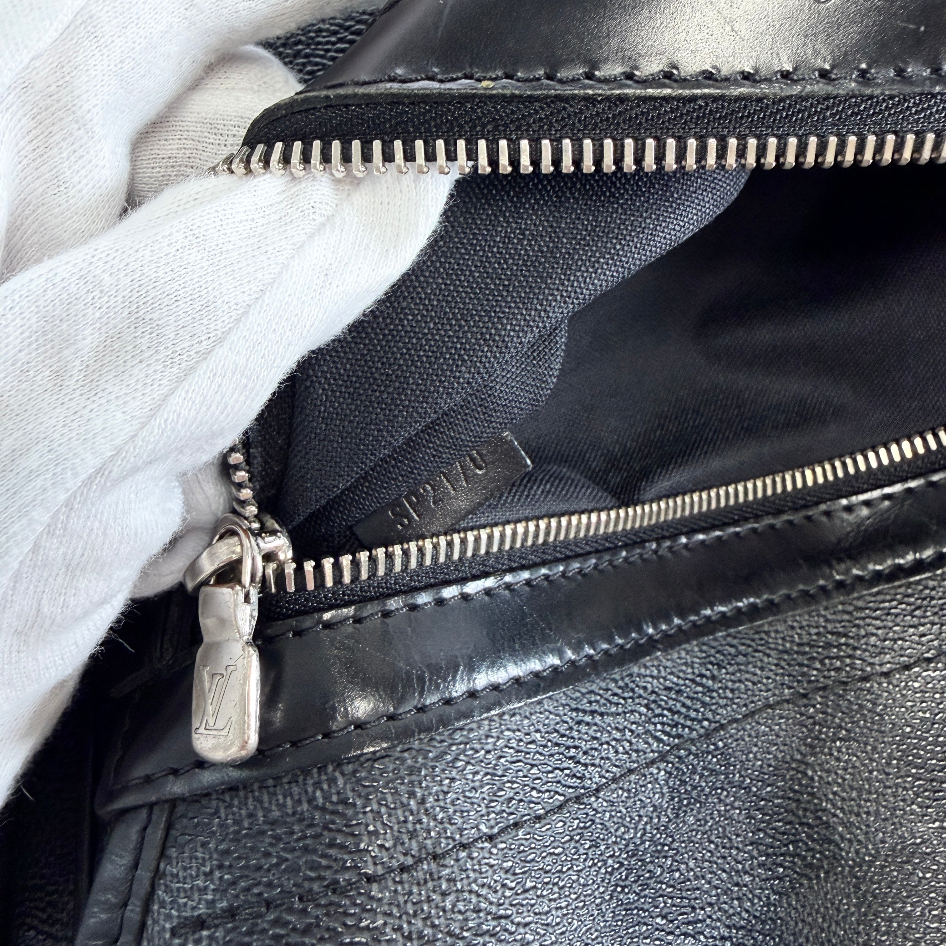 2608 secondhand LV Damier Graphite Daniel MM
