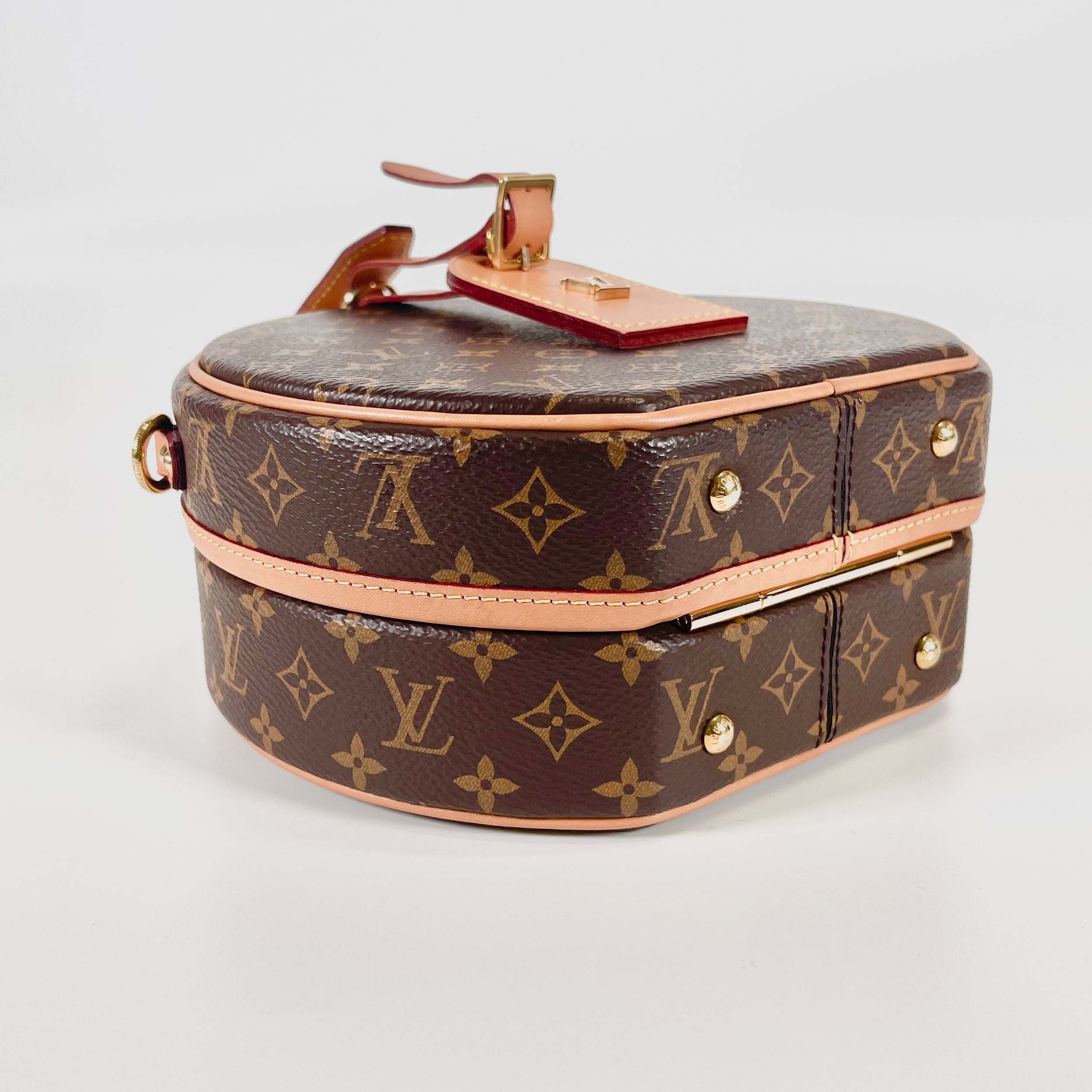 2604 secondhand LV Petite Boite