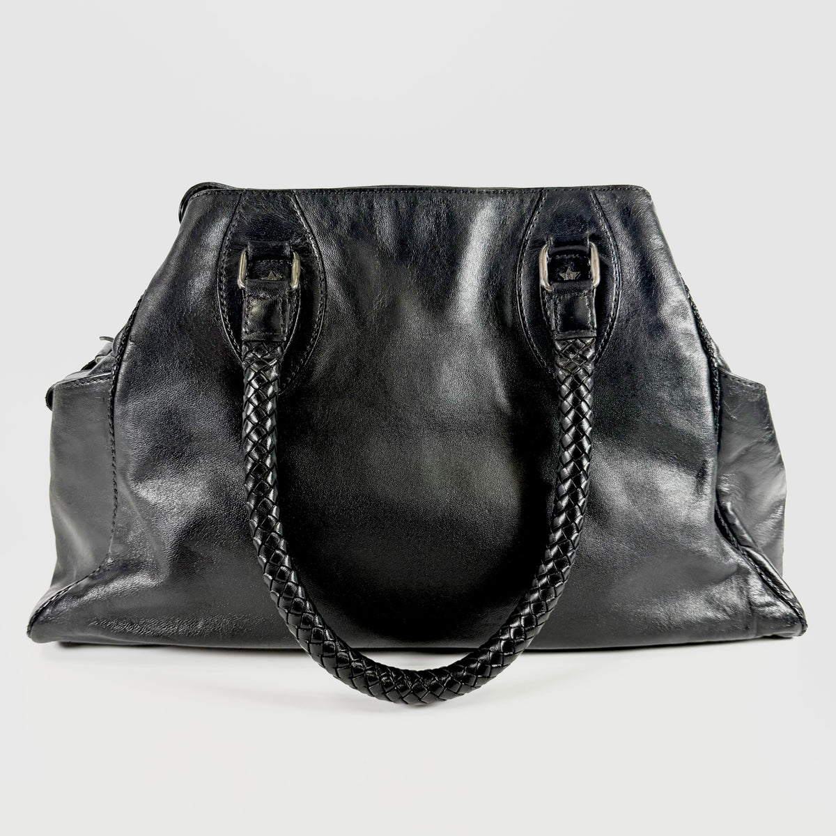 2607 secondhand FENDI hand bag