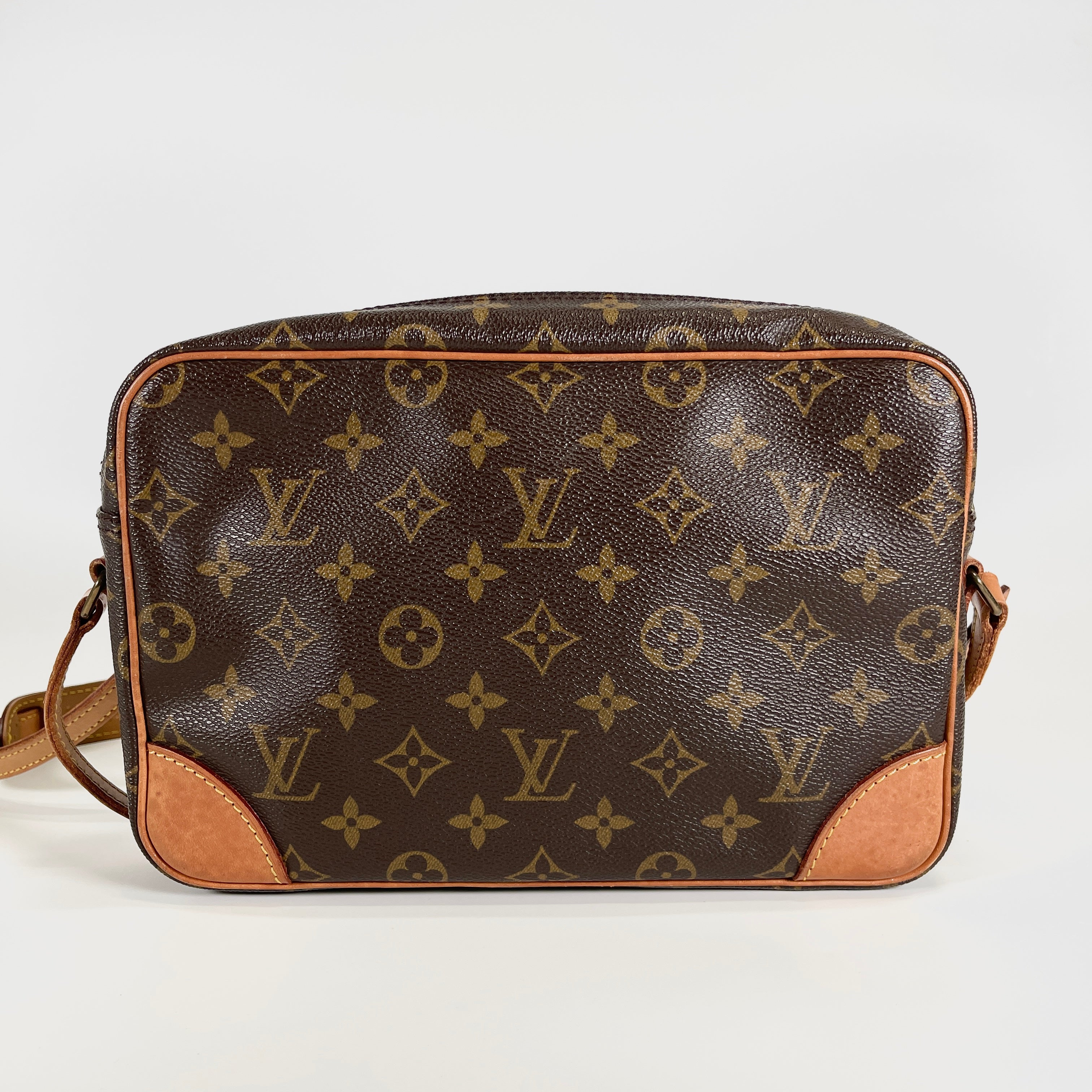 2605 secondhand LV bag / others Trocadero