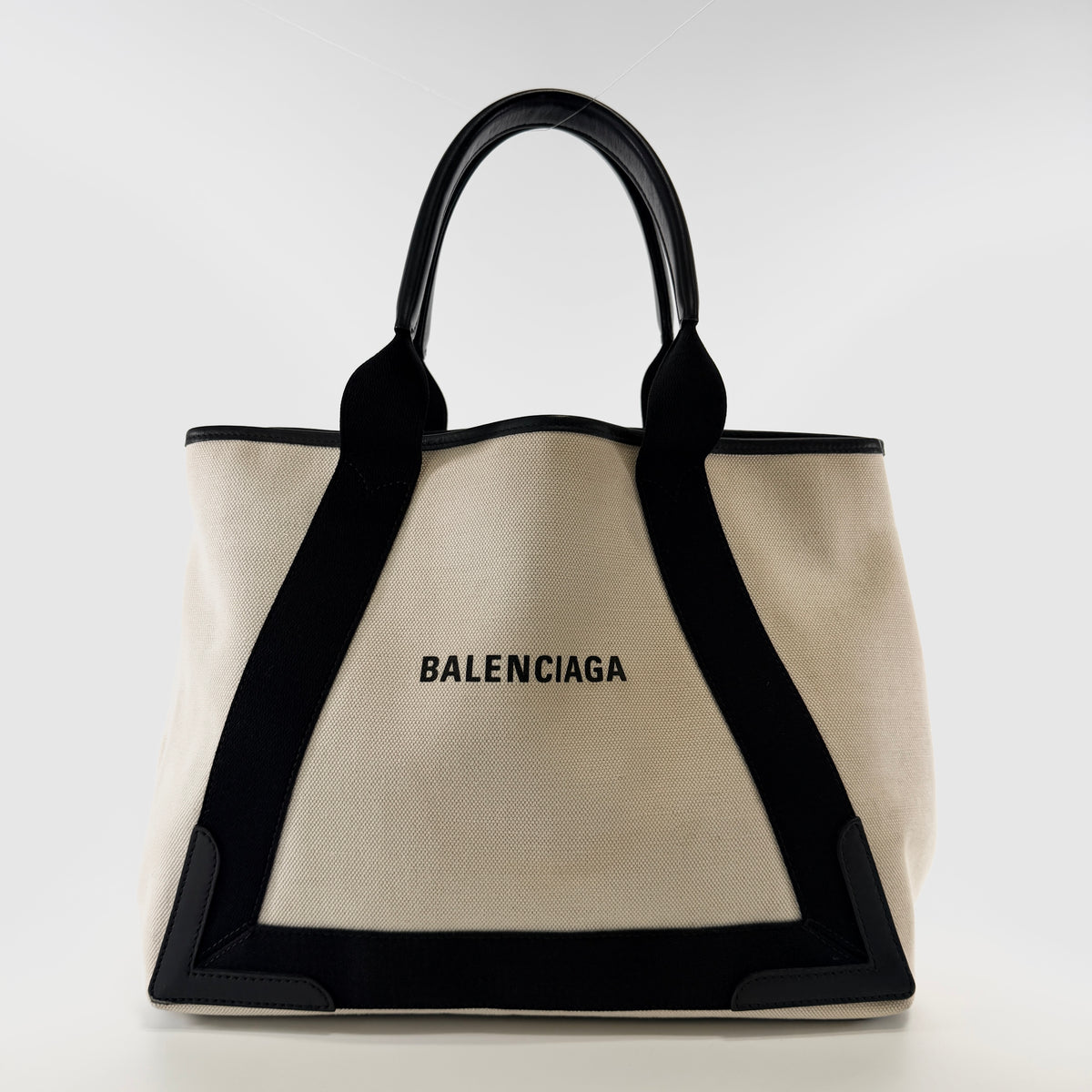 2607 secondhand BALENCIAGA Navy Cabas M Tote Bag