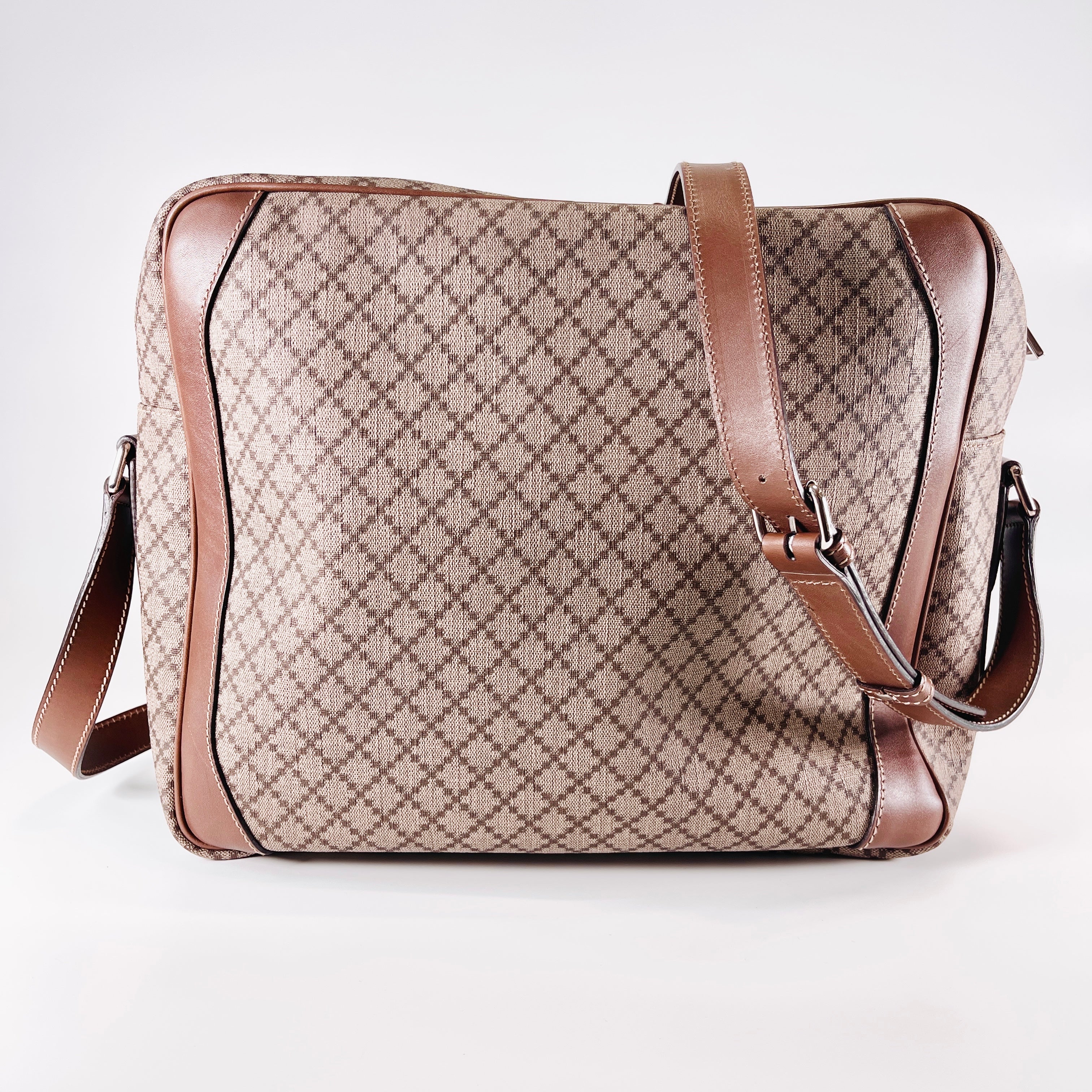 2604 secondhand GUCCI Diamante Messenger Shoulder bag