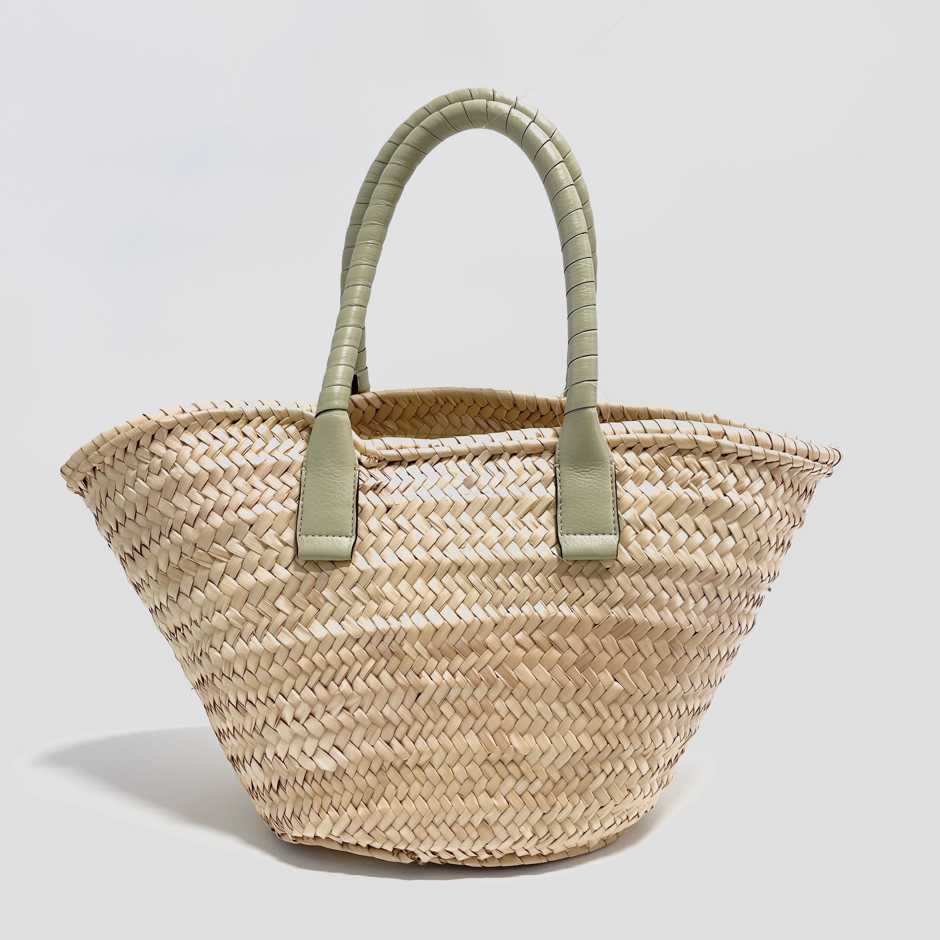 2606 secondhand Chloe Mercy basket bag
