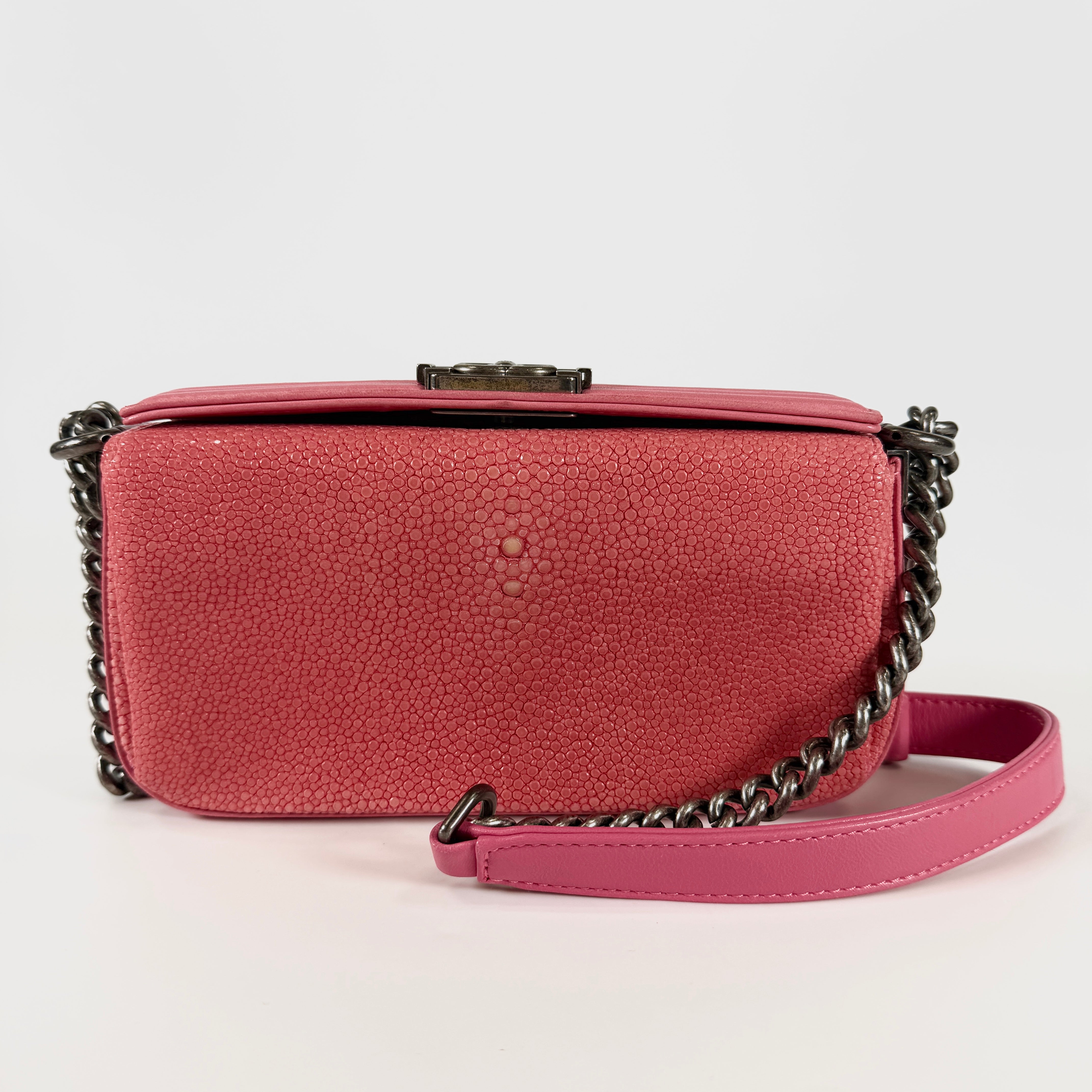 2606 secondhand CHANEL Boy Lou / leather Chain Shoulder pink 16