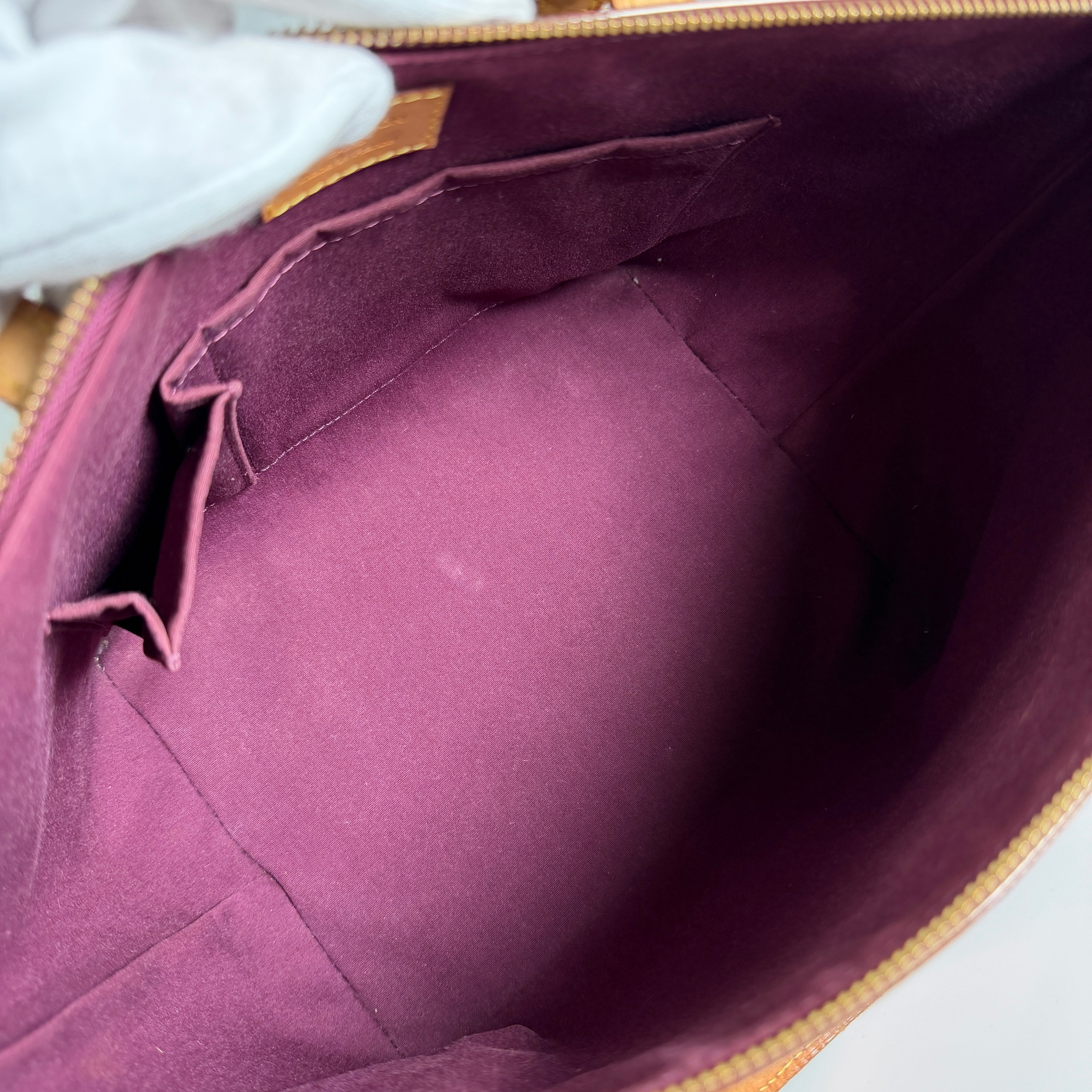 2606 secondhand LV Vernis PM