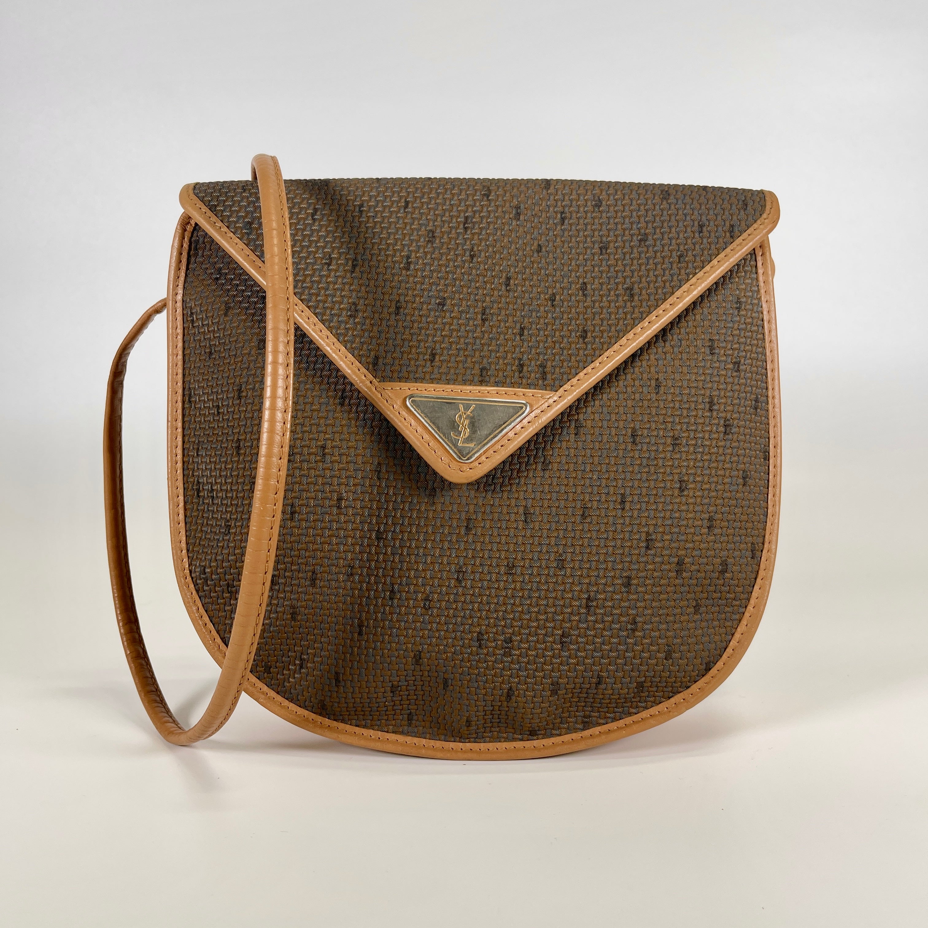 2605 secondhand SAINTLAURENT YSL Shoulder bag