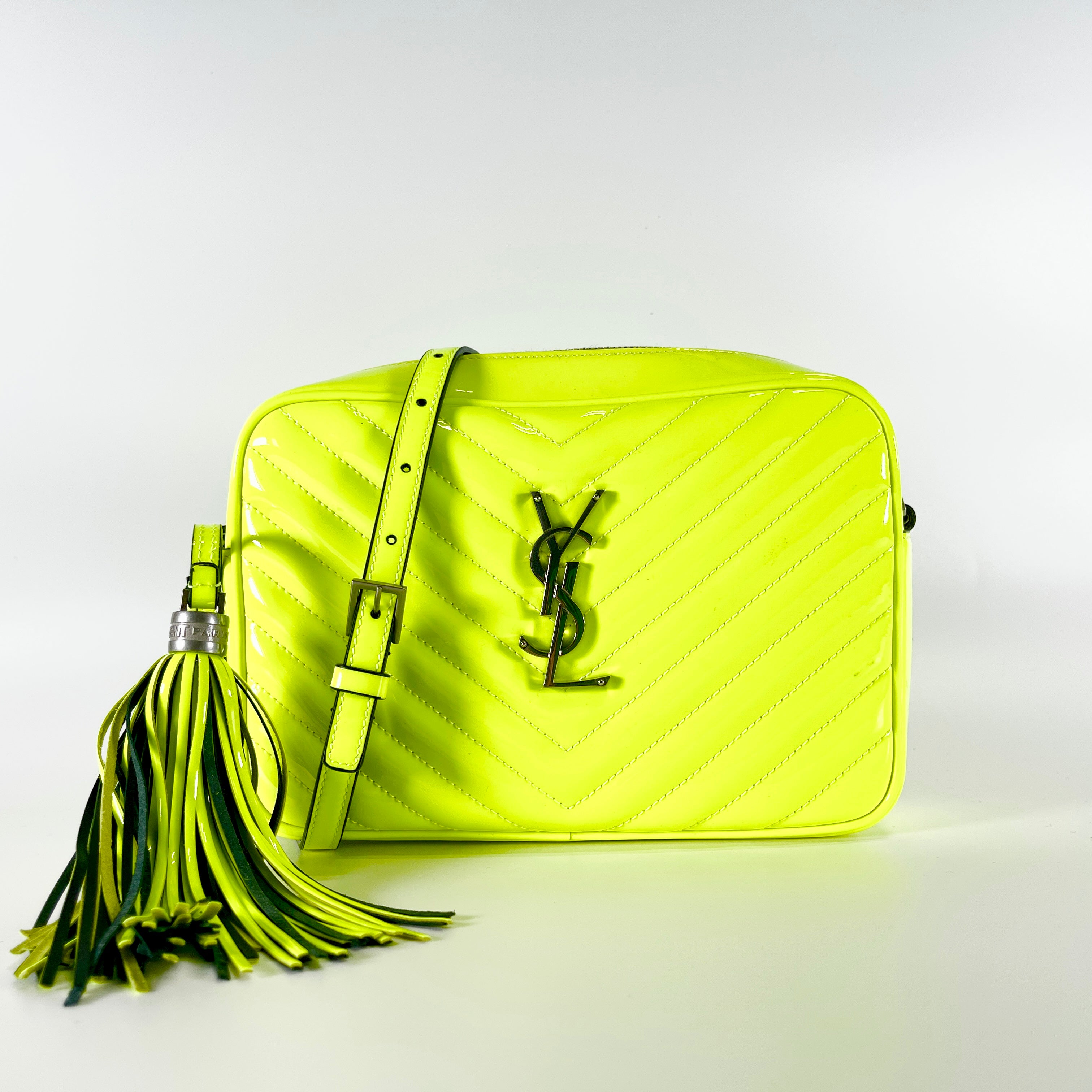 2604 secondhand SAINTLAURENT Lou camera bag