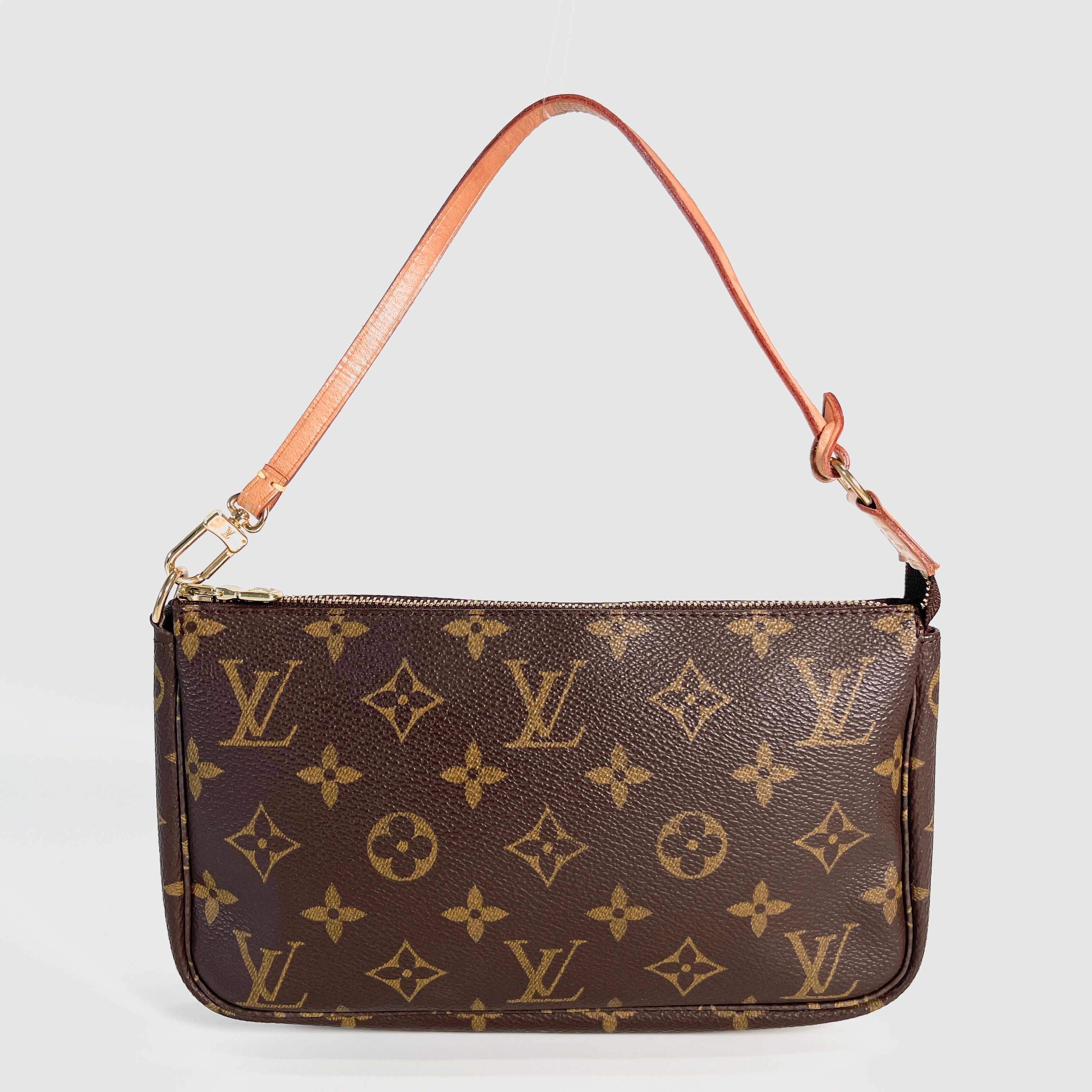 2605 secondhand LV Monogram Pochette accessories