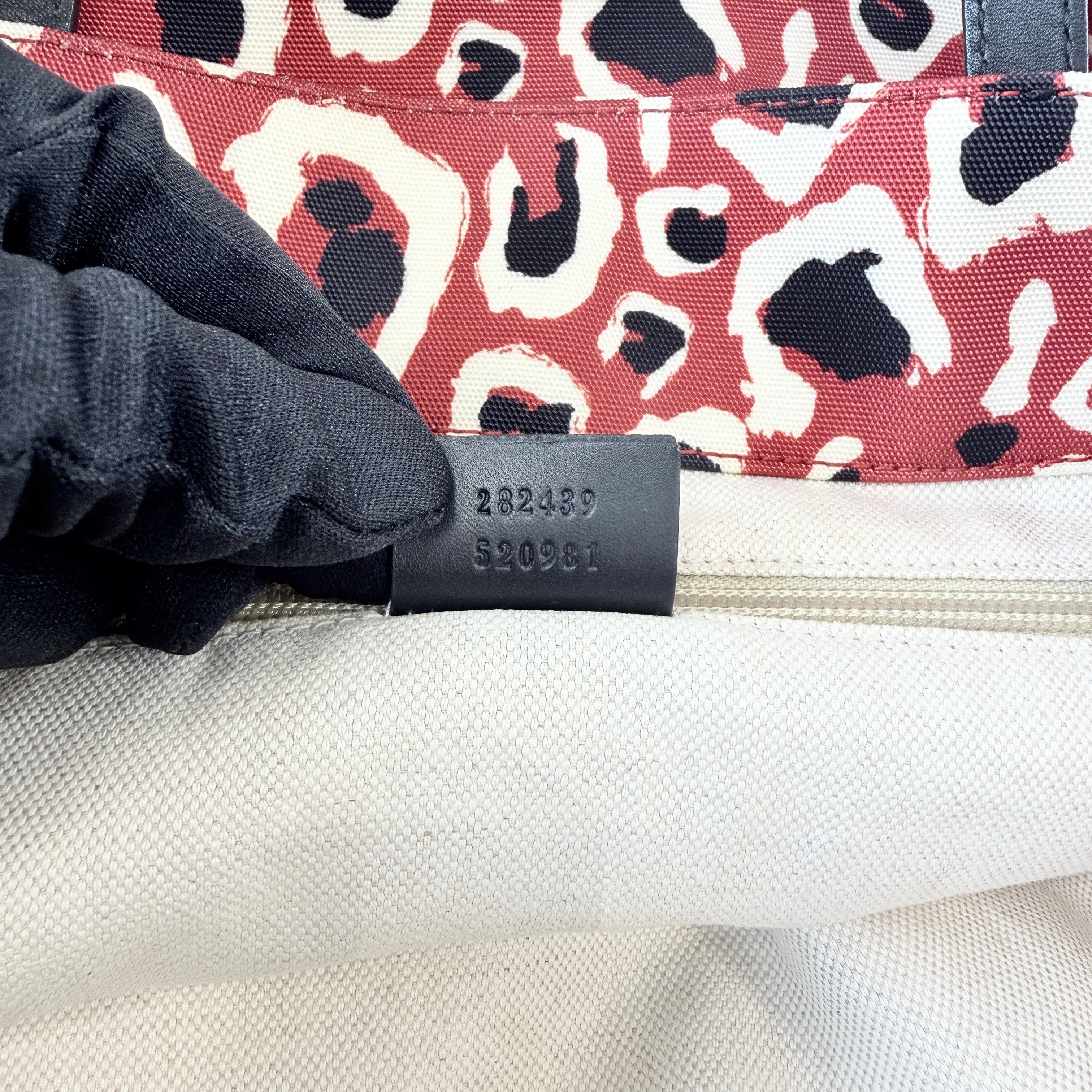 2608 secondhand GUCCI canvas Tote Bag