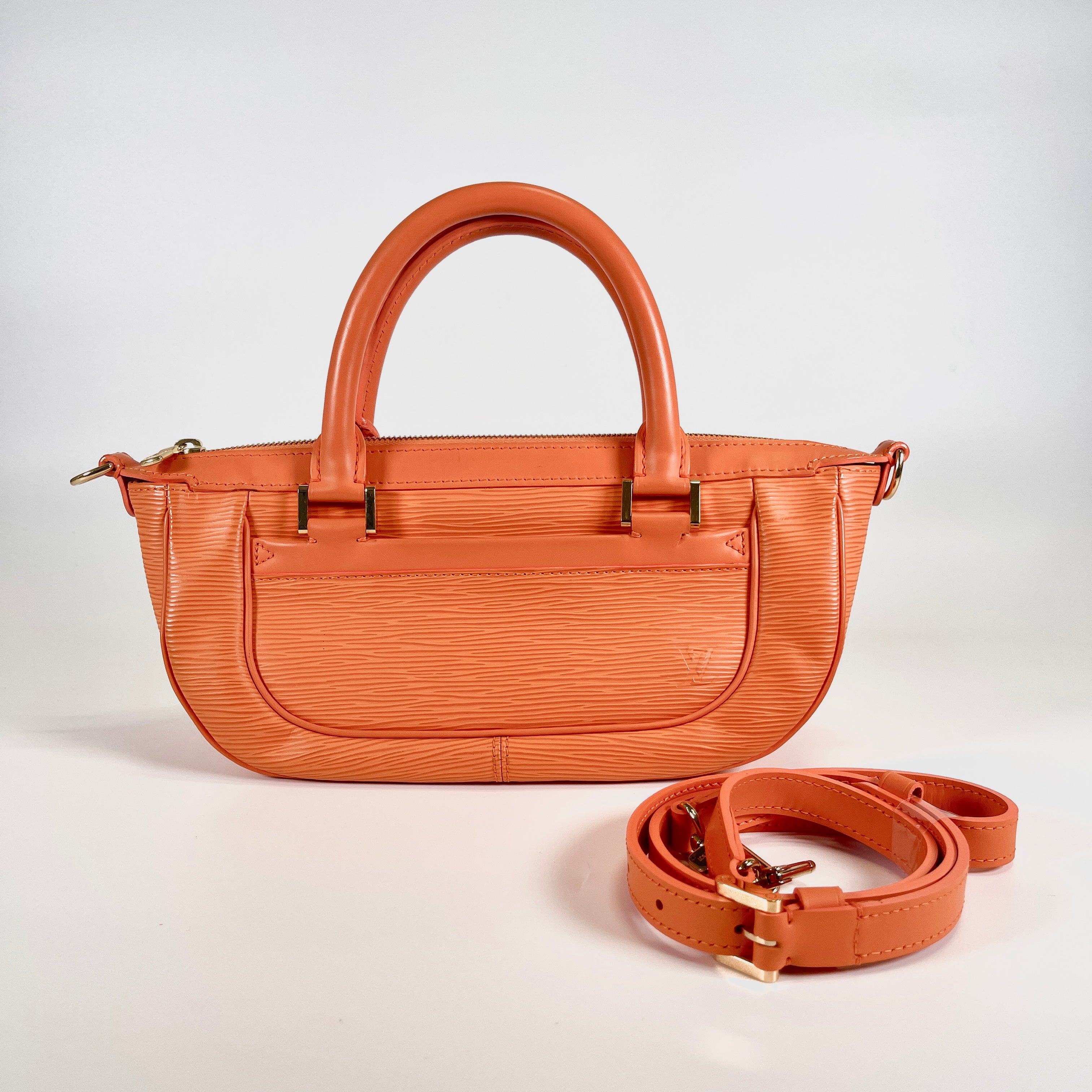 2605 secondhand LV Epi PM