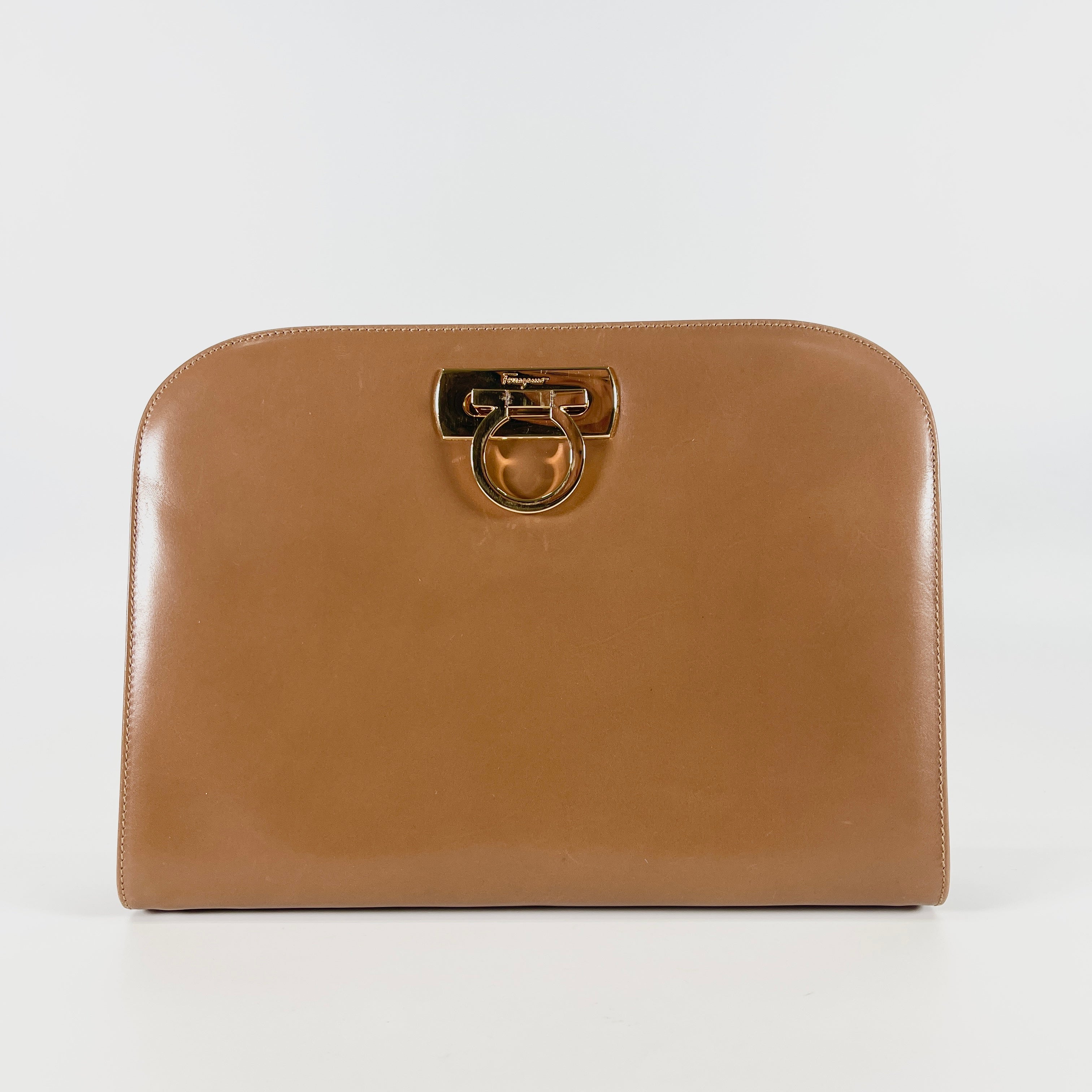 2605 secondhand Ferragamo Gancini Chain Shoulder Bag