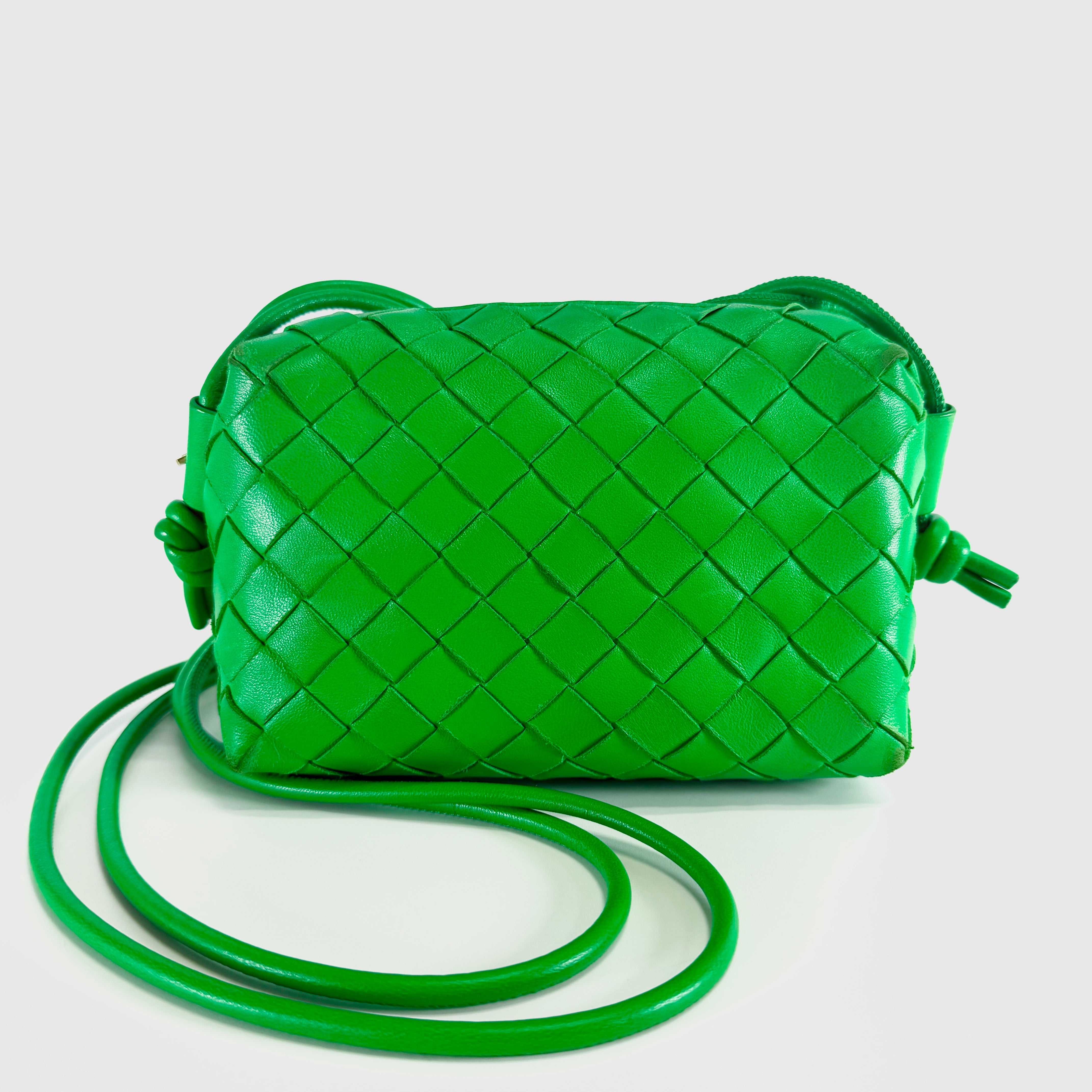 2606 secondhand BOTTEGAVENETA Intrecciato mini loop leather Shoulder bag green