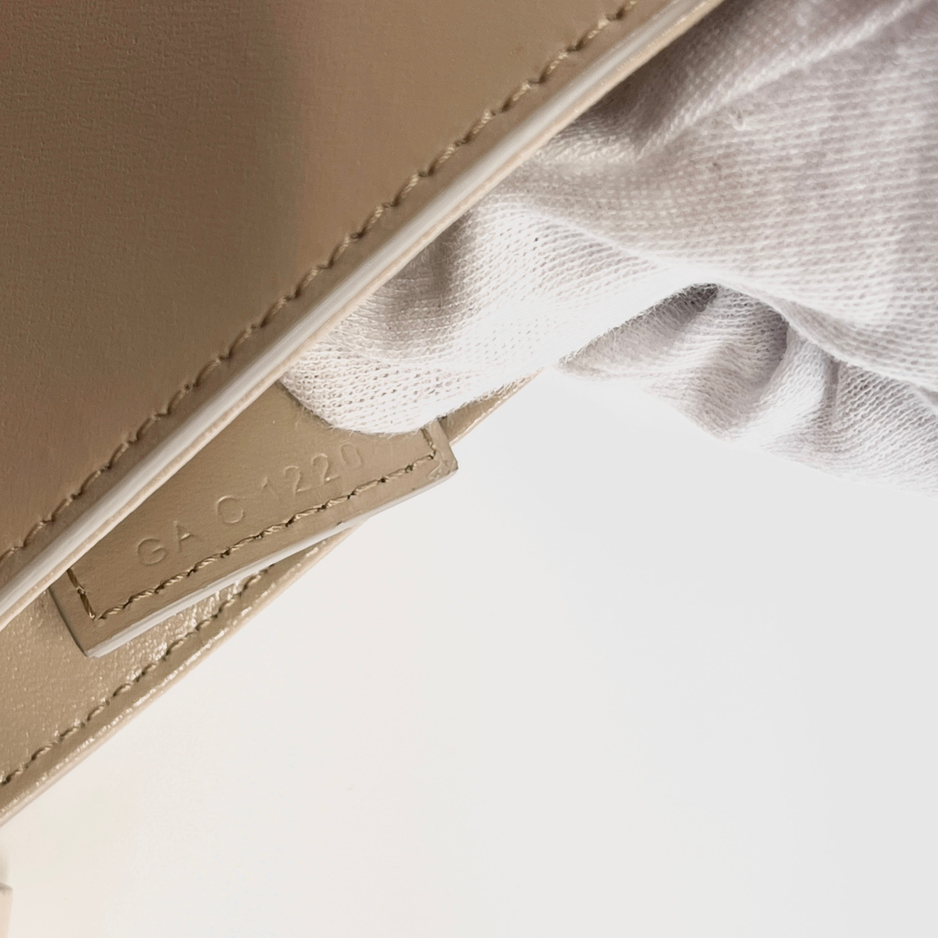 2604 secondhand GIVENCHY van bag shoulder beige / leather