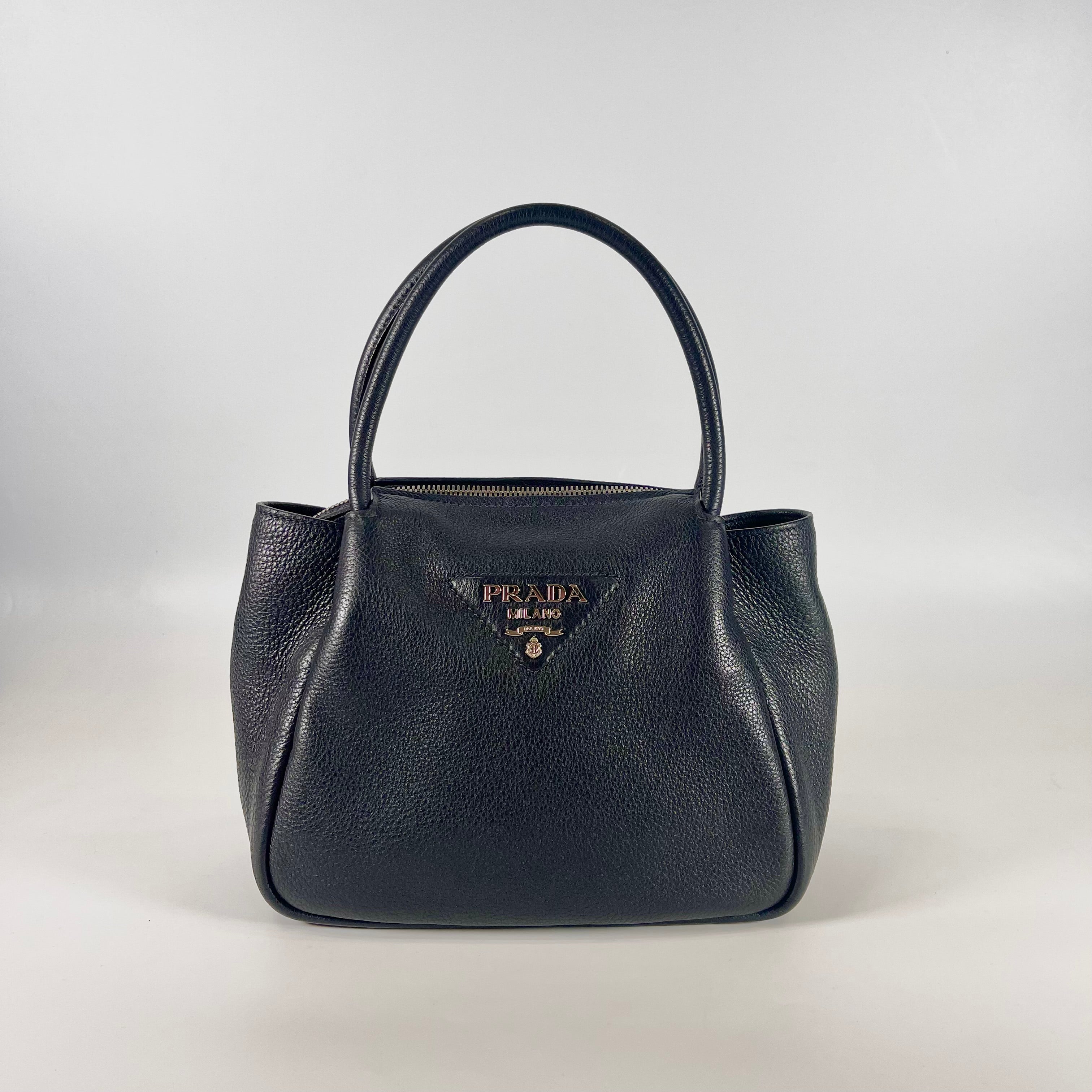 2601 secondhand PRADA hand bag 1BC145 leather / black
