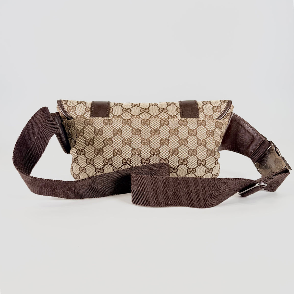 2605 secondhand GUCCI GG canvas Waist bag
