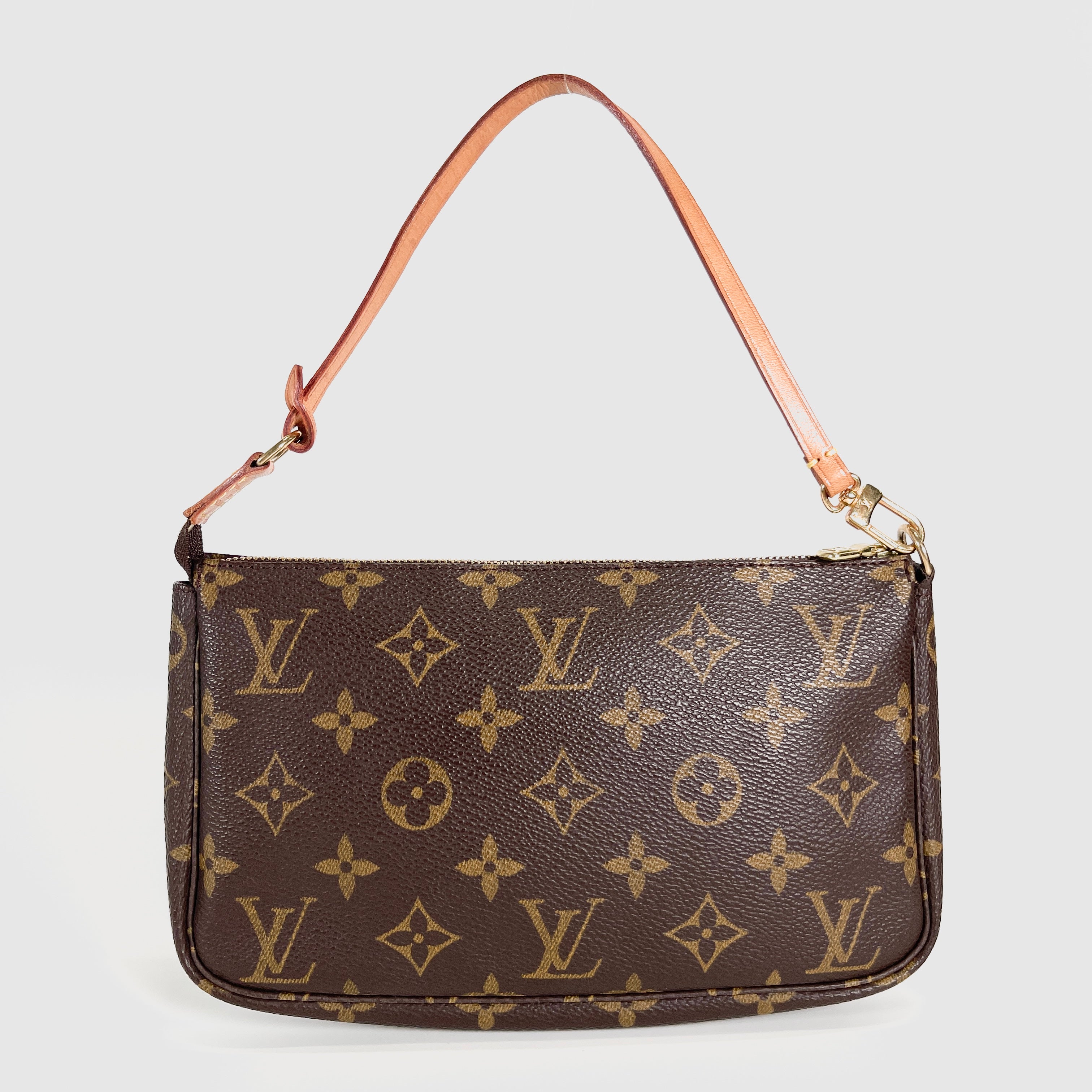 2605 secondhand LV Monogram Pochette accessories