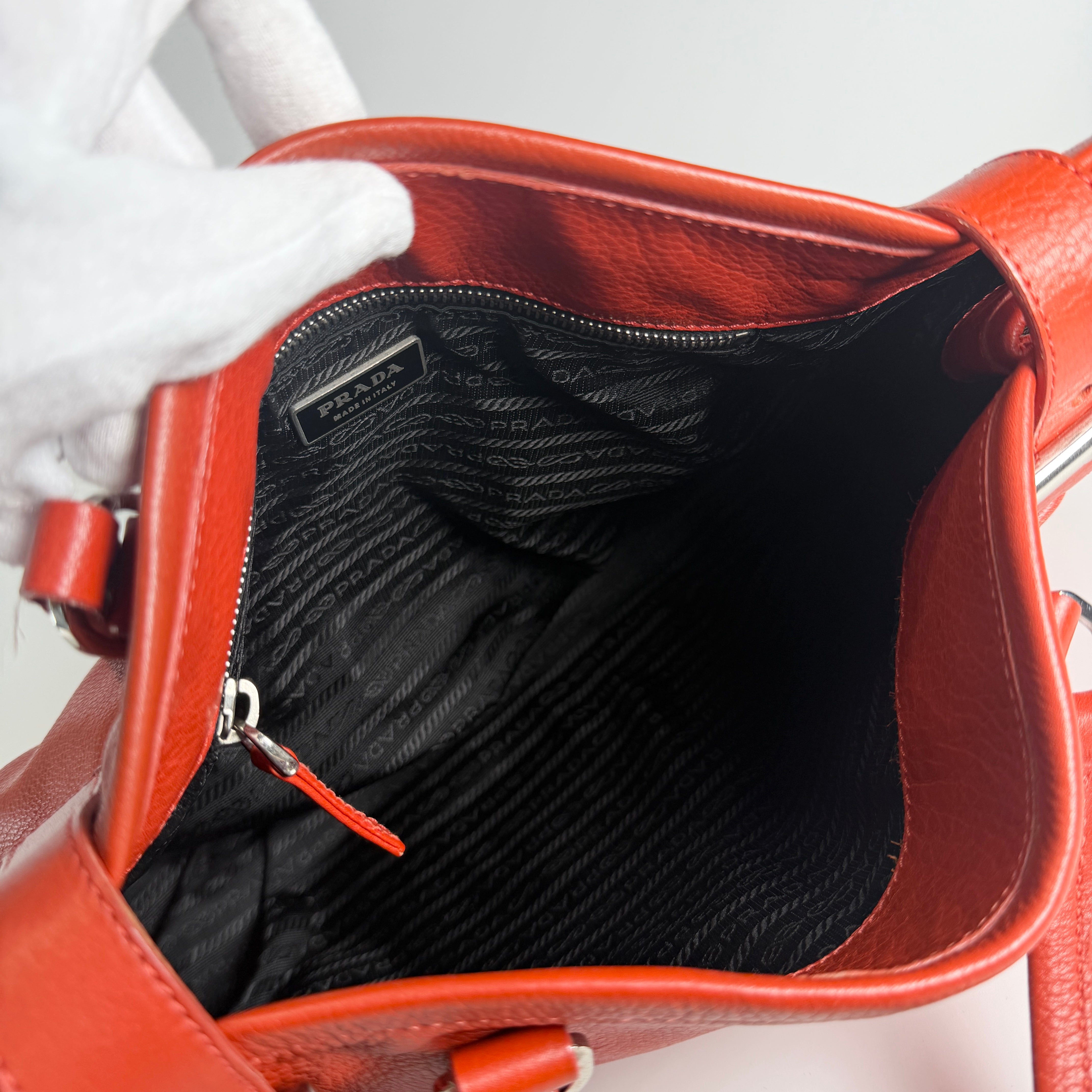 2607 secondhand PRADA leather Tote Bag orange