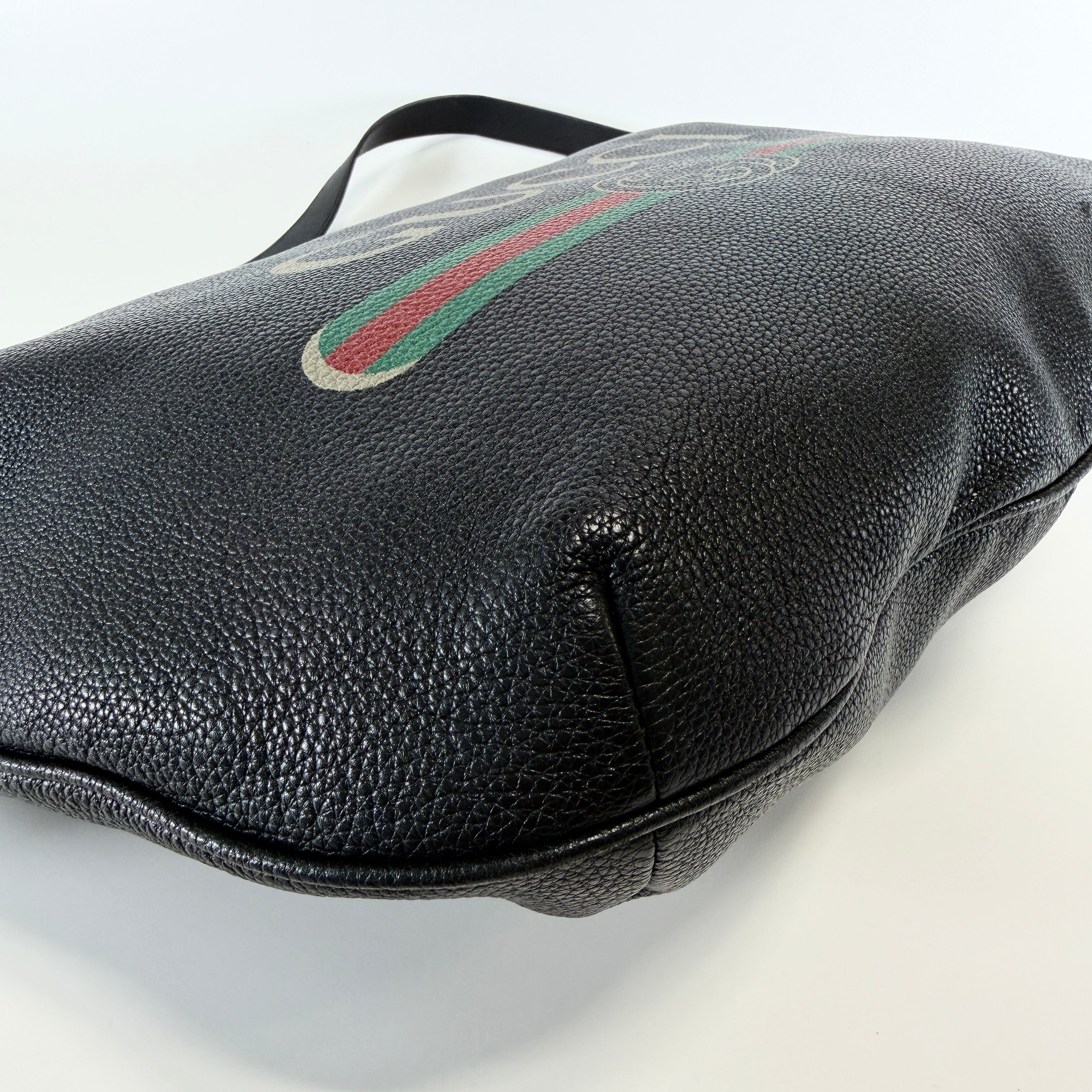 2607 secondhand GUCCI Shoulder bag / Crossbody Bag