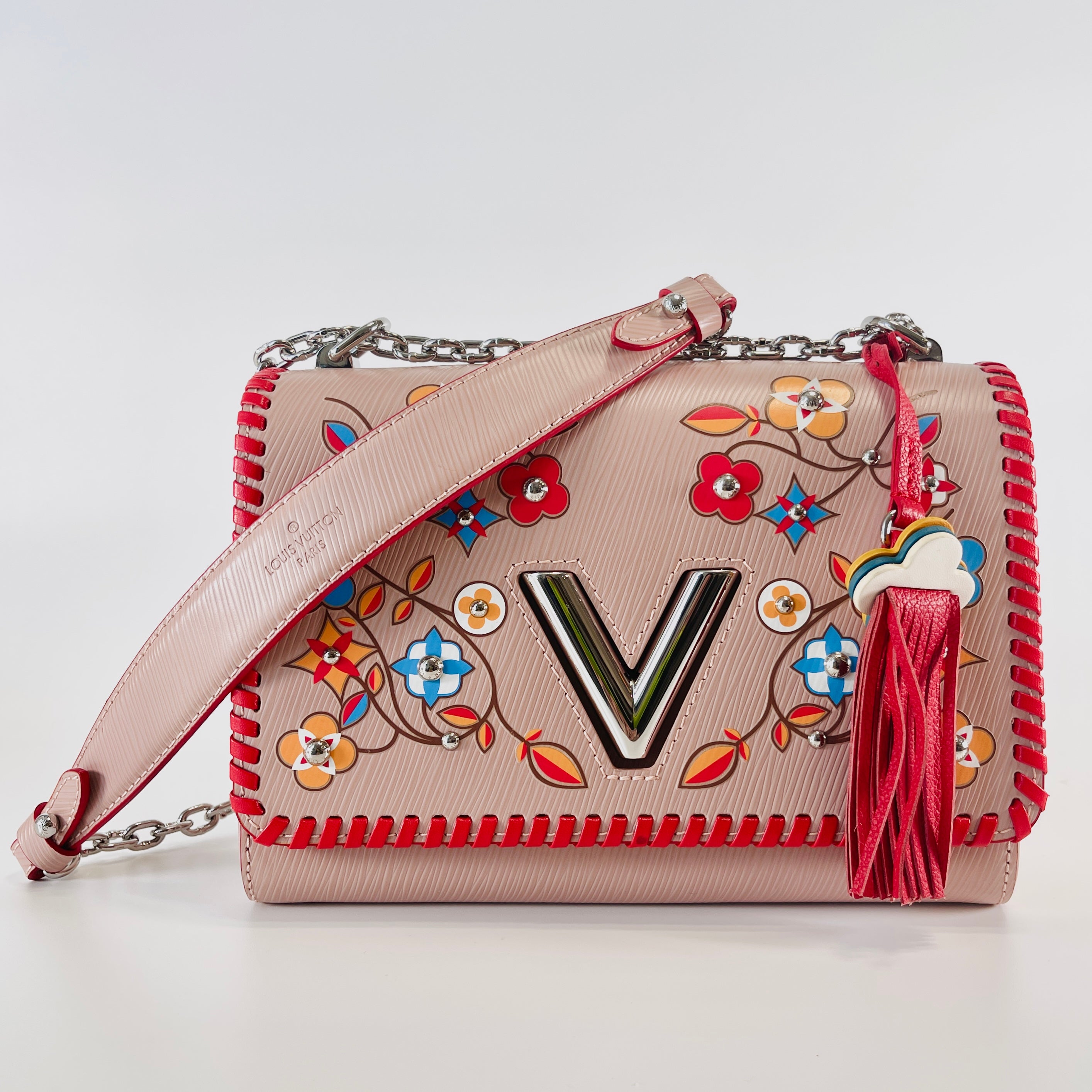2606 secondhand LV Shoulder bag Twist flower motif line turn rock