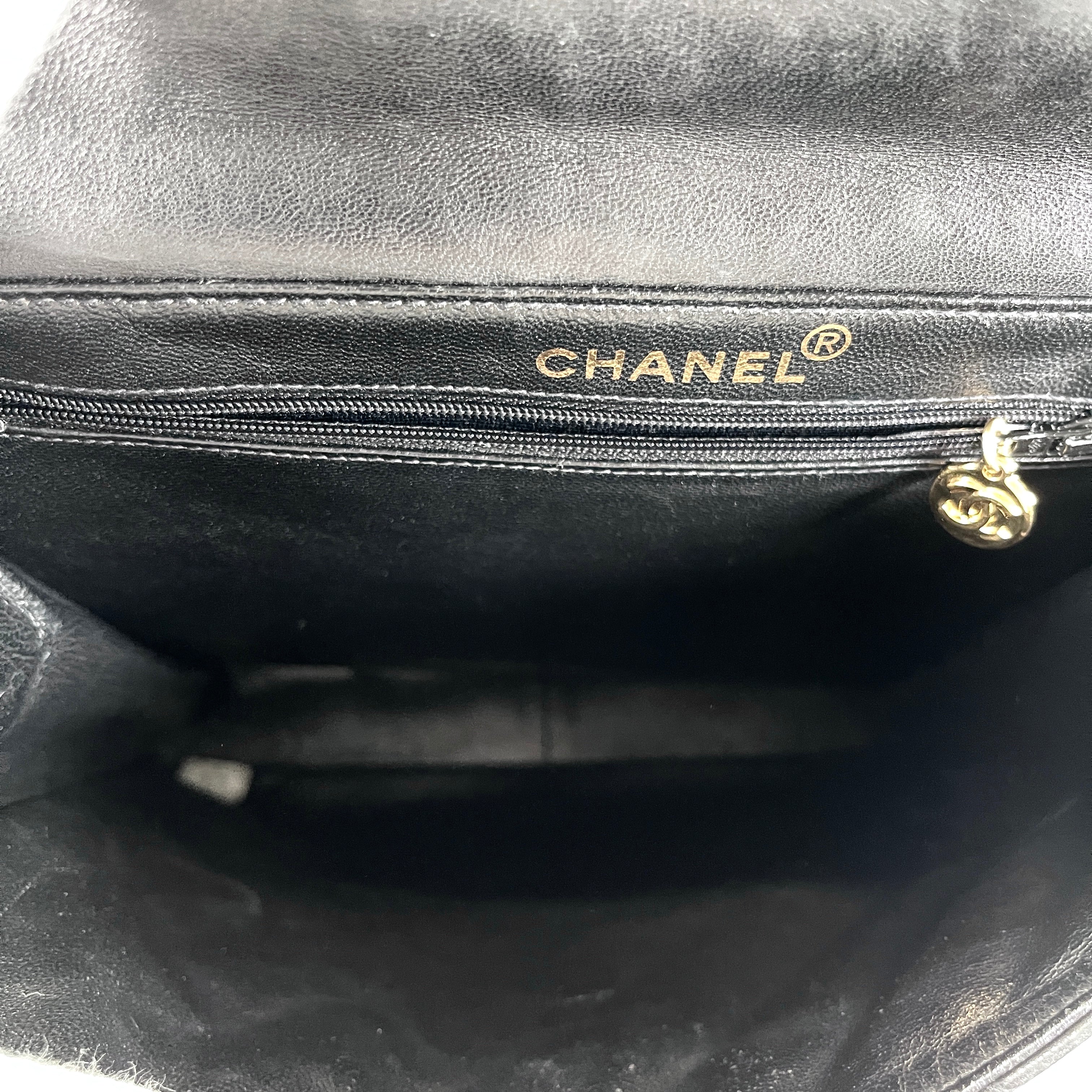 2604 secondhand CHANEL leather Shoulder bag