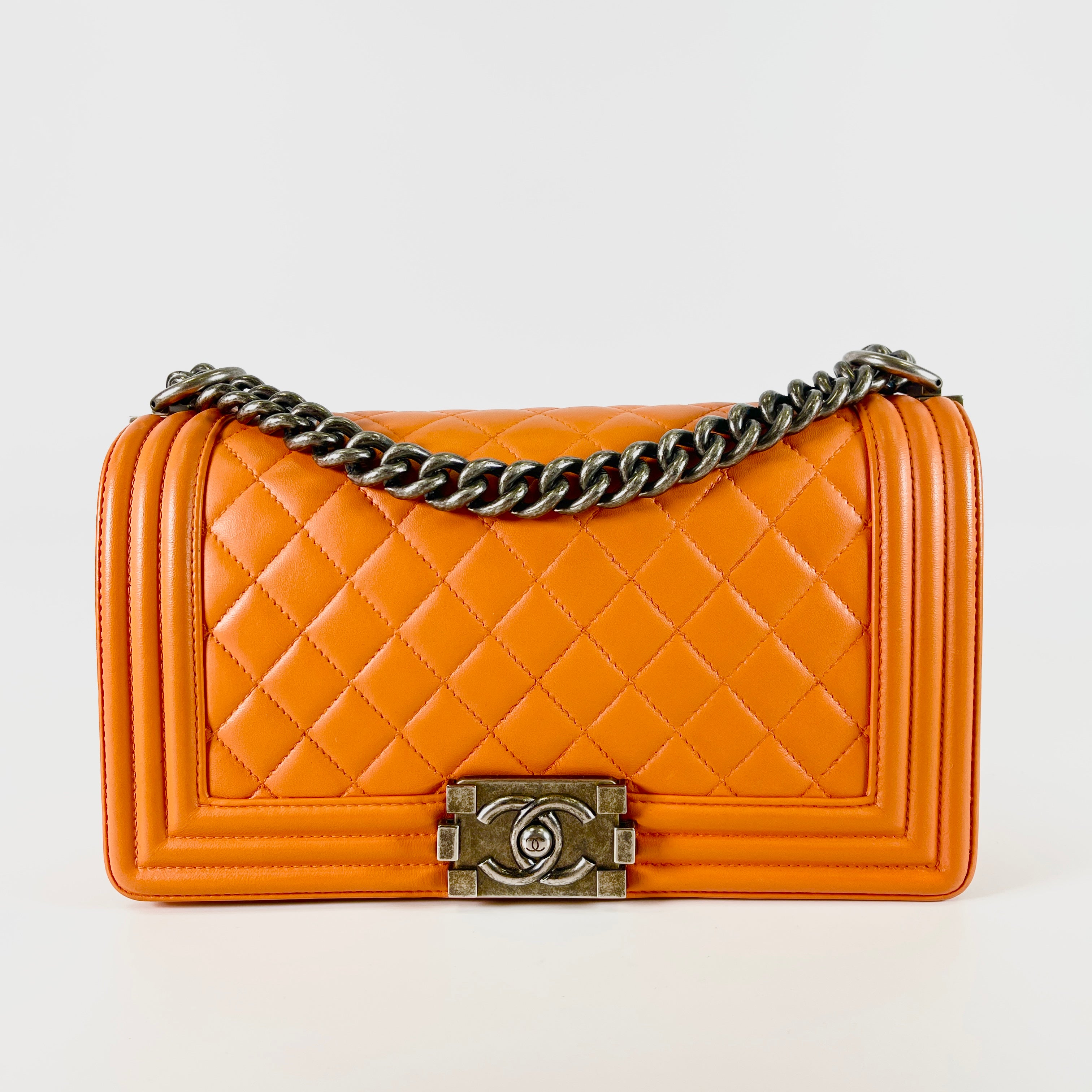2604 secondhand CHANEL Boy 25 lambskin Chain Shoulder Bag orange gun metallic metal fittings 20179598 20 A67086