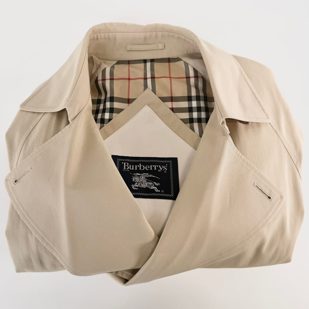 2606 secondhand BURBERRY coat beige