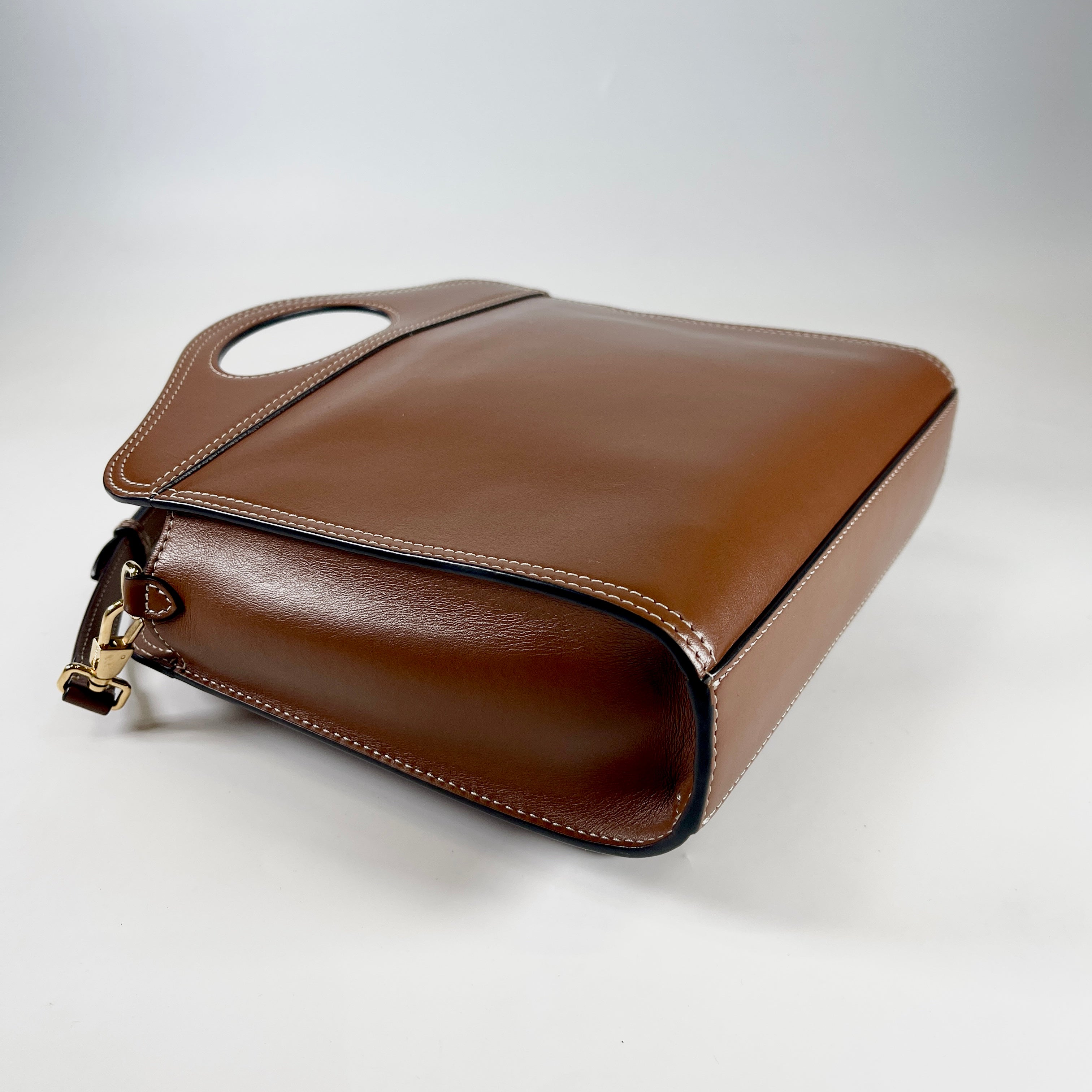 2604 secondhand BURBERRY Shoulder bag