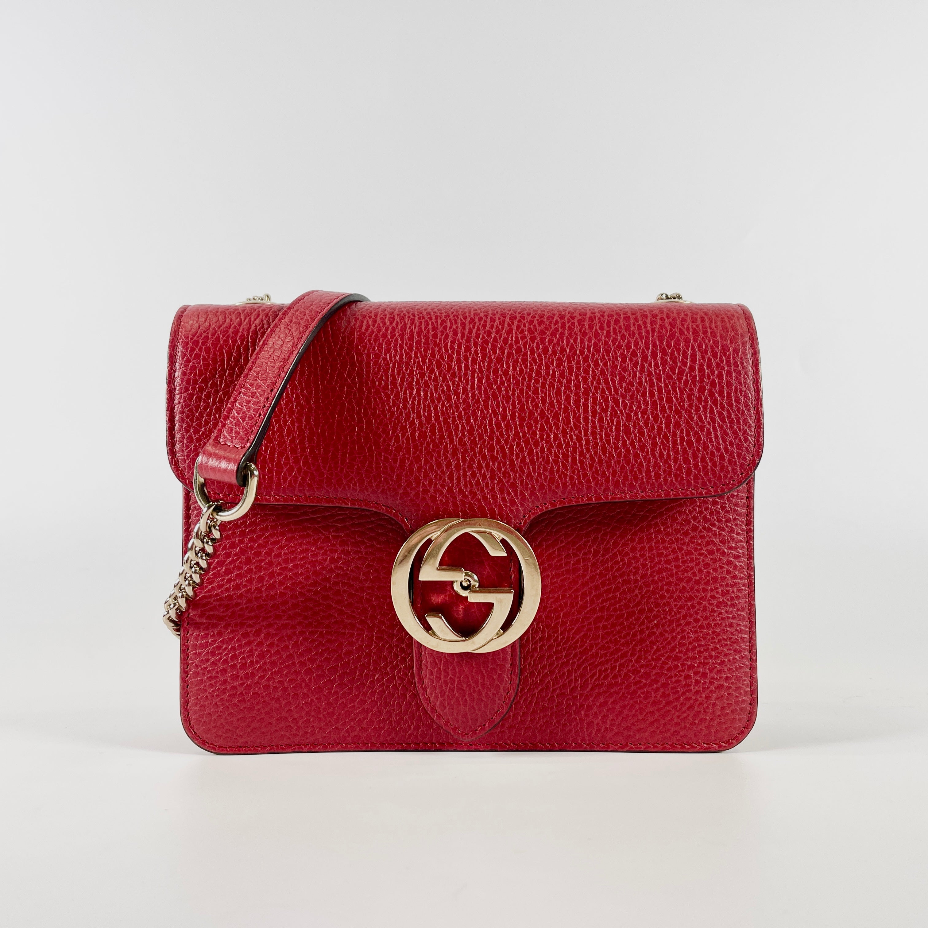 2602 secondhand GUCCI Chain Shoulder Interlocking Red
