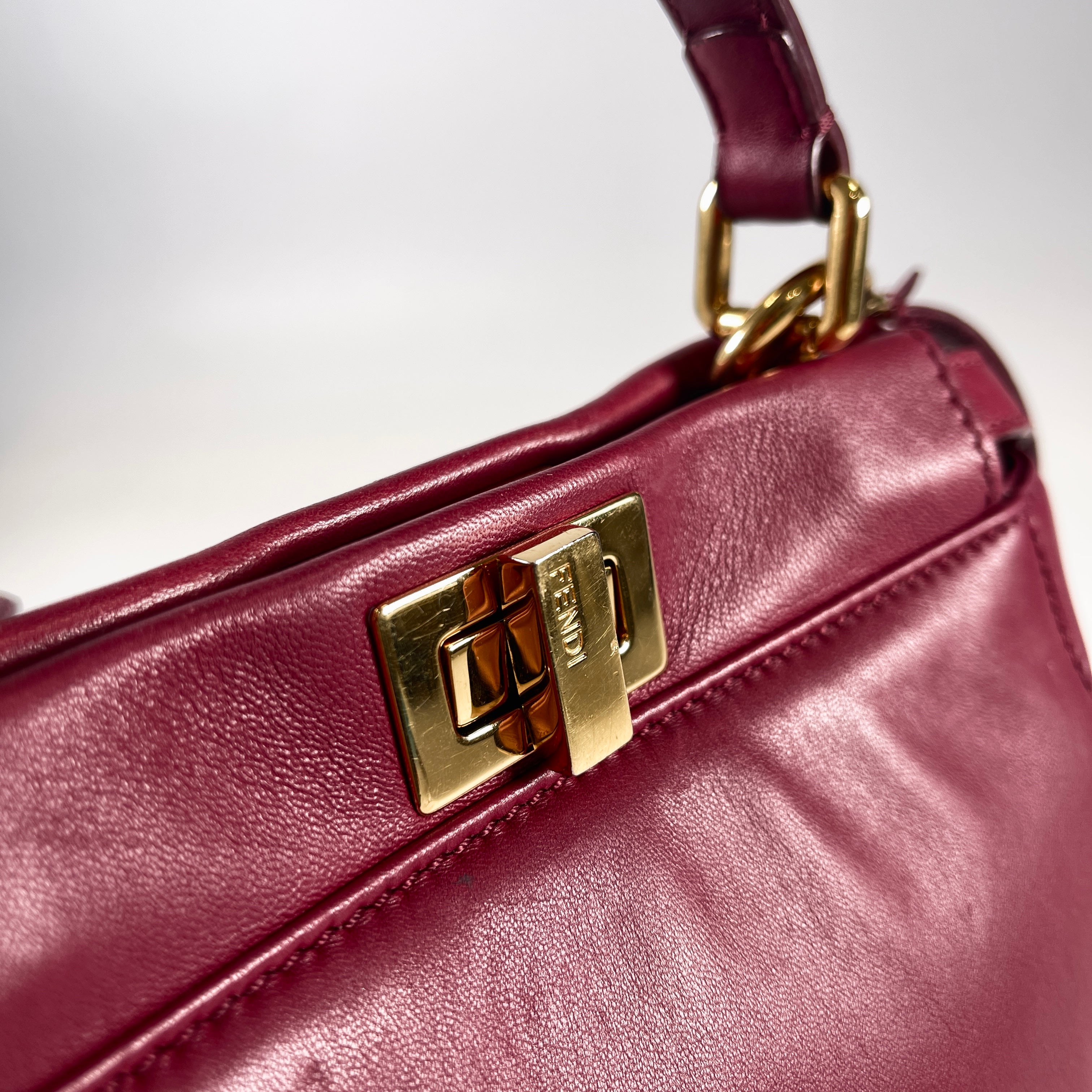 2605 secondhand FENDI Peekaboo mini