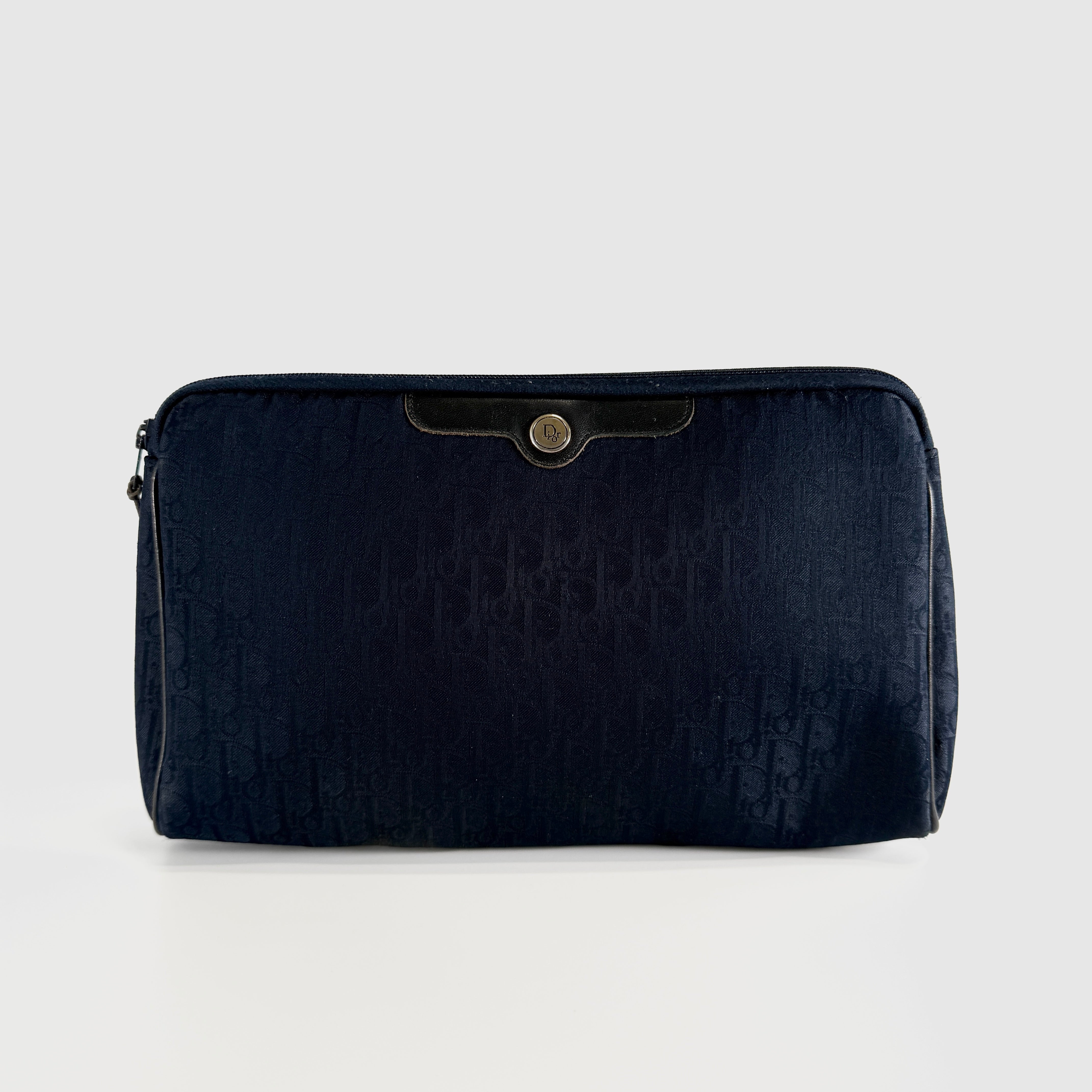 2607 secondhand CD pouch