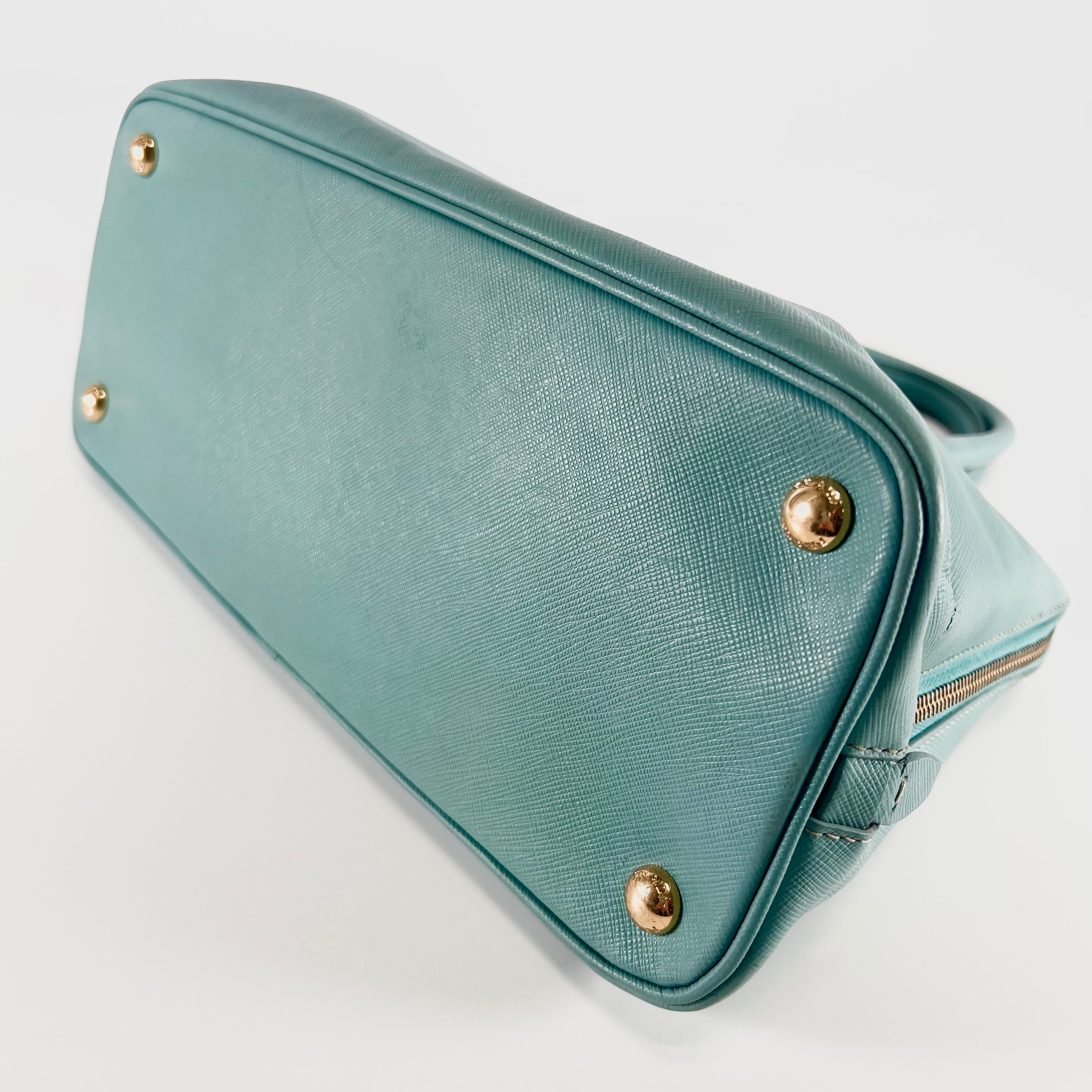2604 secondhand PRADA hand bag 2way