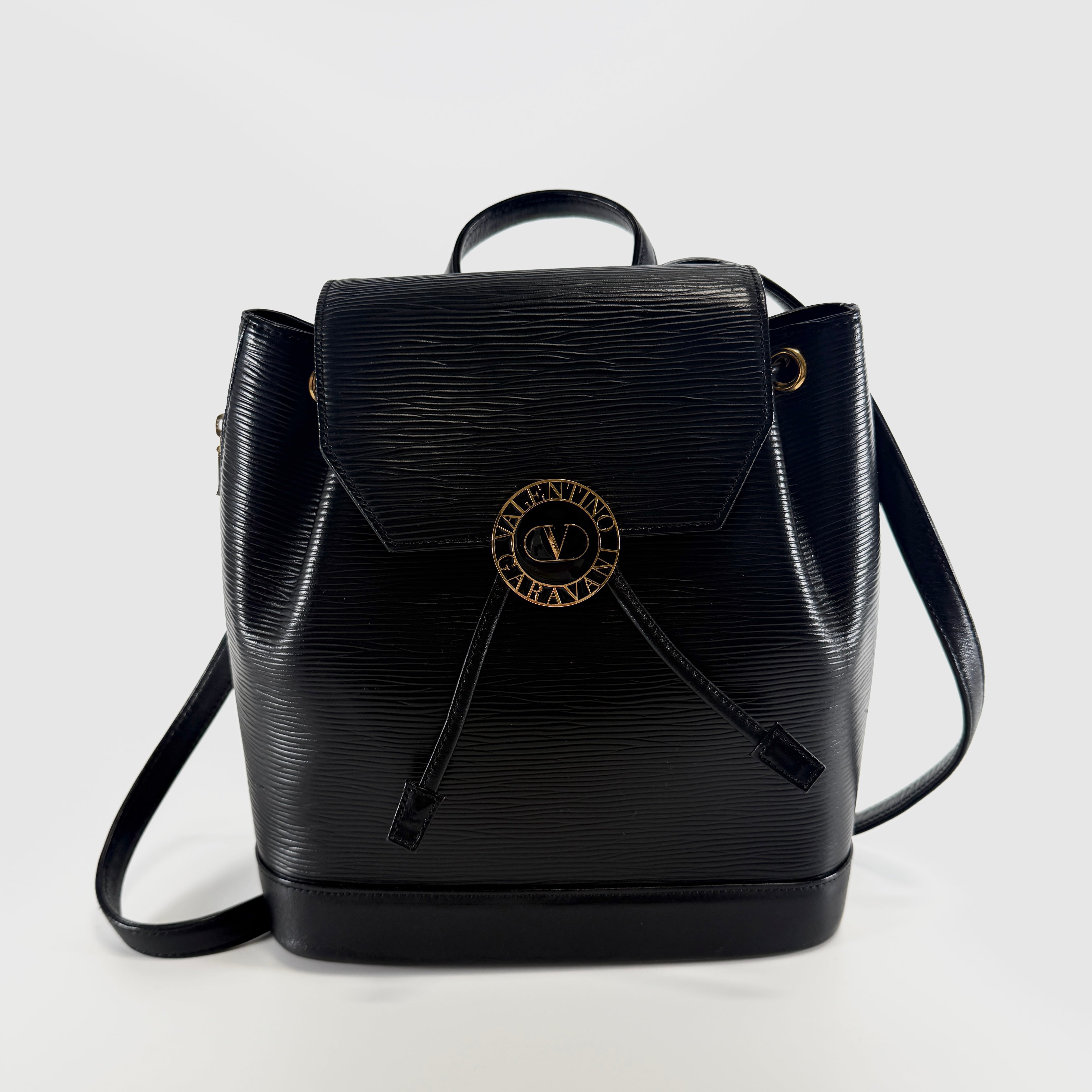 2606 secondhand VALENTINO bag / others circle logo flap backpack