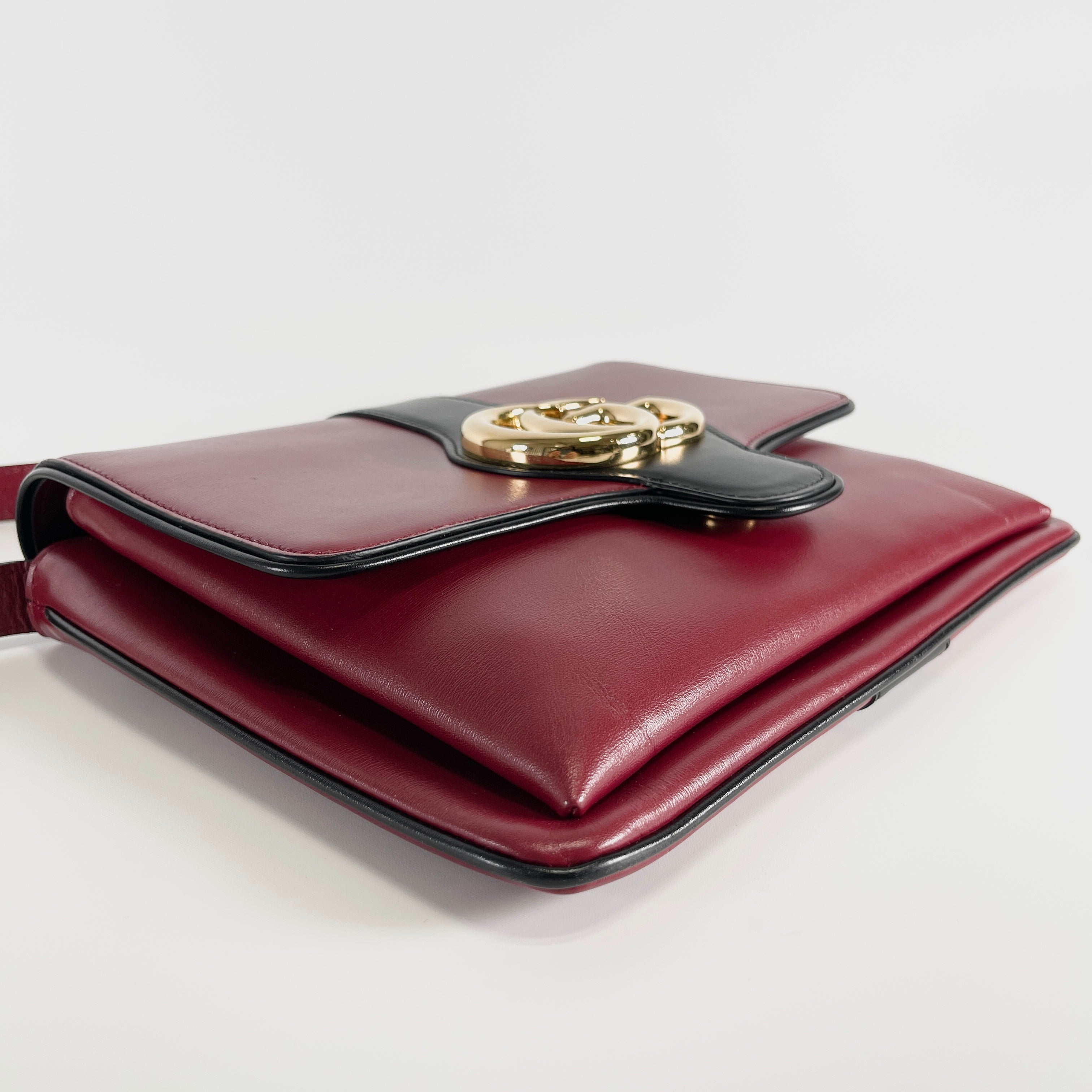 2605 secondhand GUCCI Shoulder bag + O