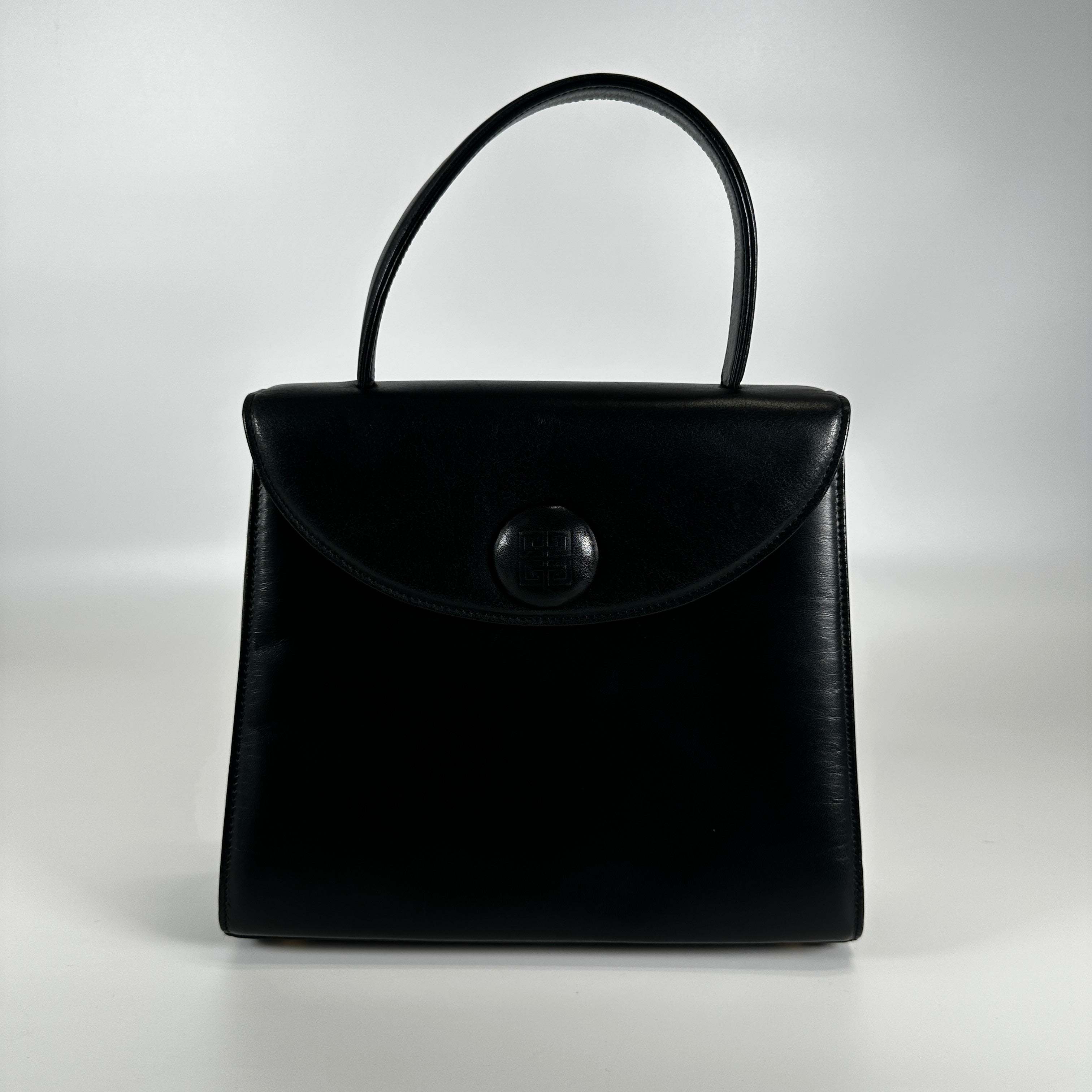 2605 secondhand GIVENCHY van hand bag
